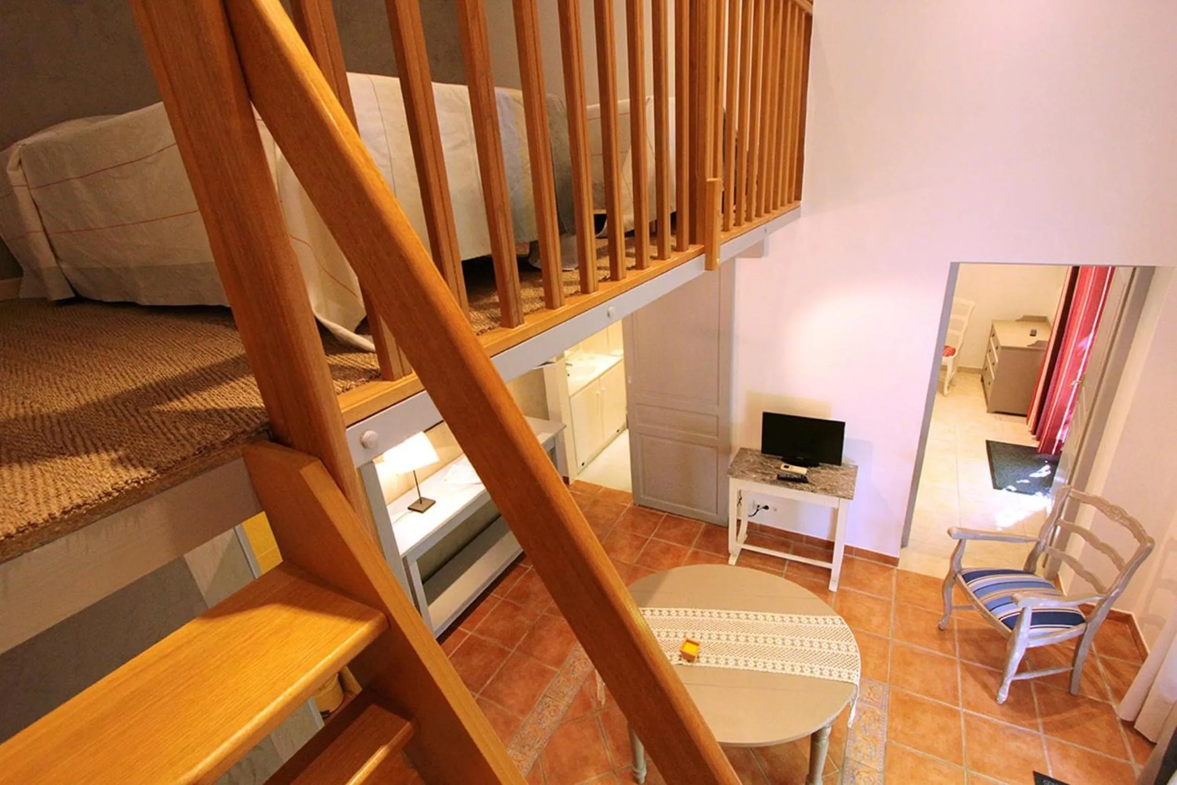 Photo of the whole room in Logis auberge restaurant Du Vigneron