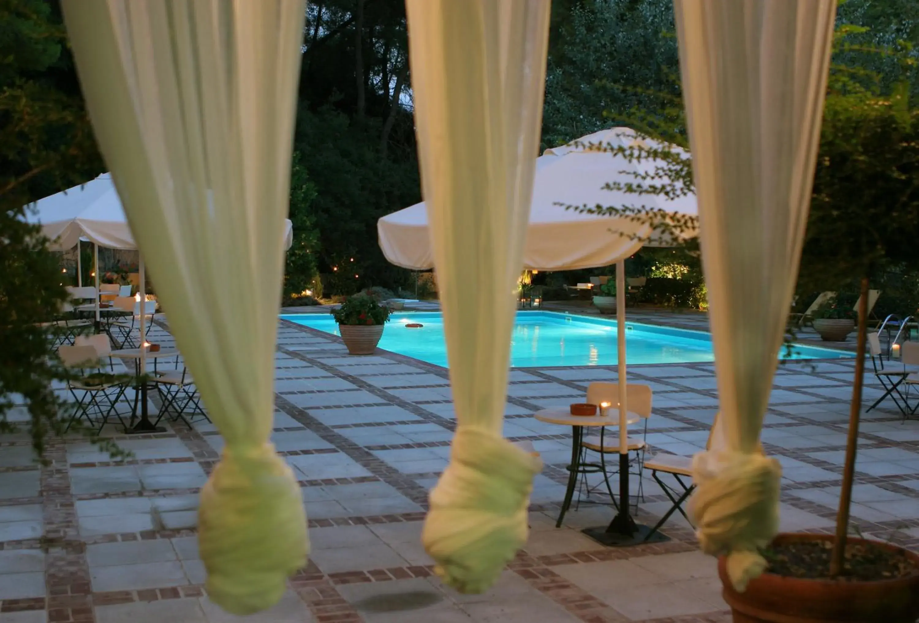 Night in Hotel Antonios Night in Hotel Antonios