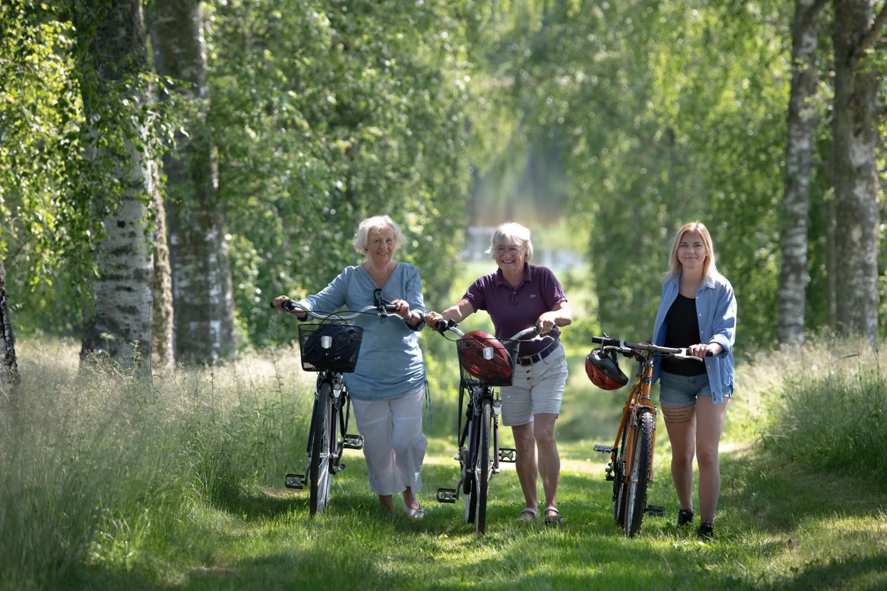Cycling in Ulvsby Herrgård