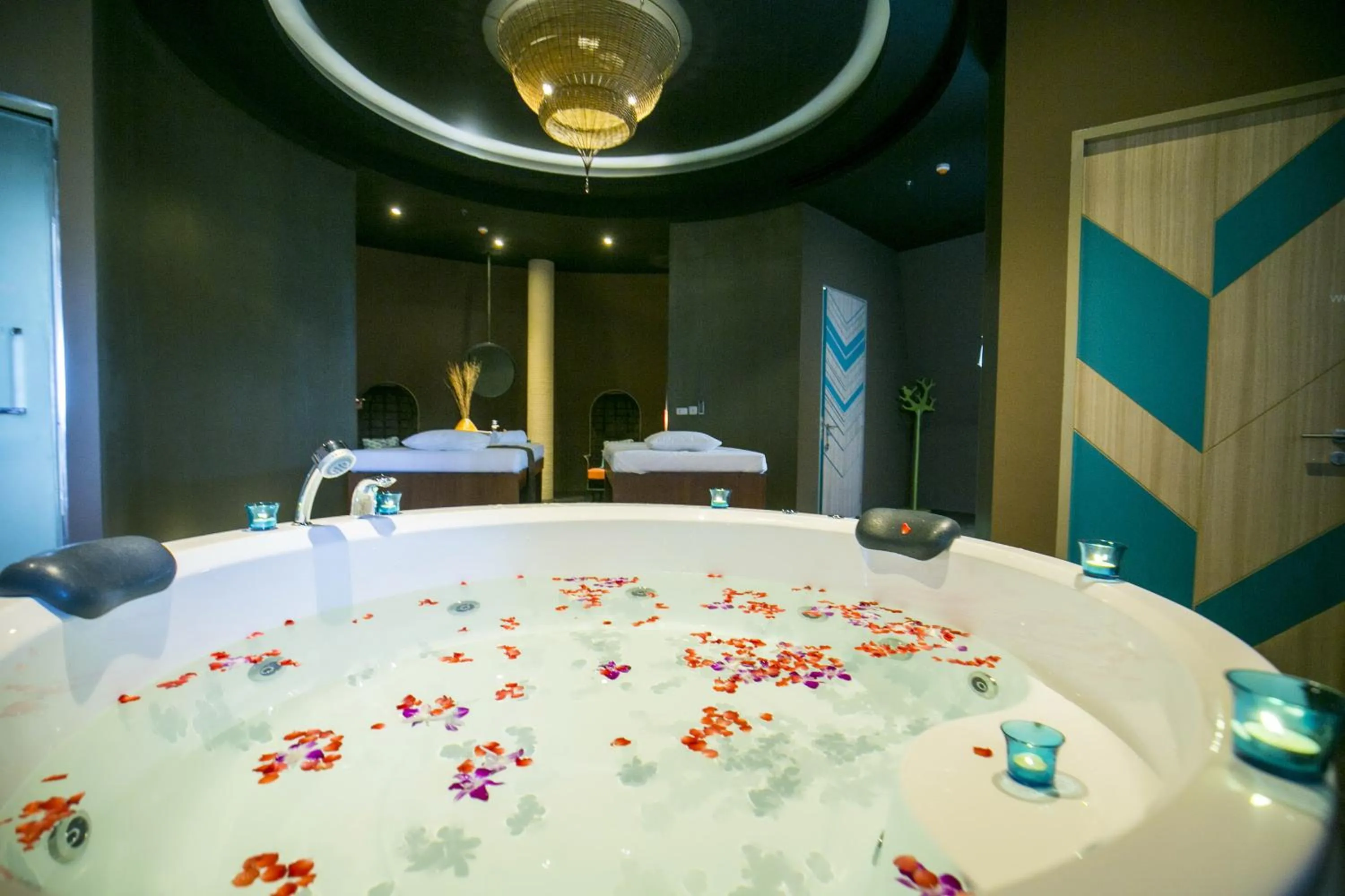 Spa and wellness centre/facilities in The SIS Kata Resort - Adult Only