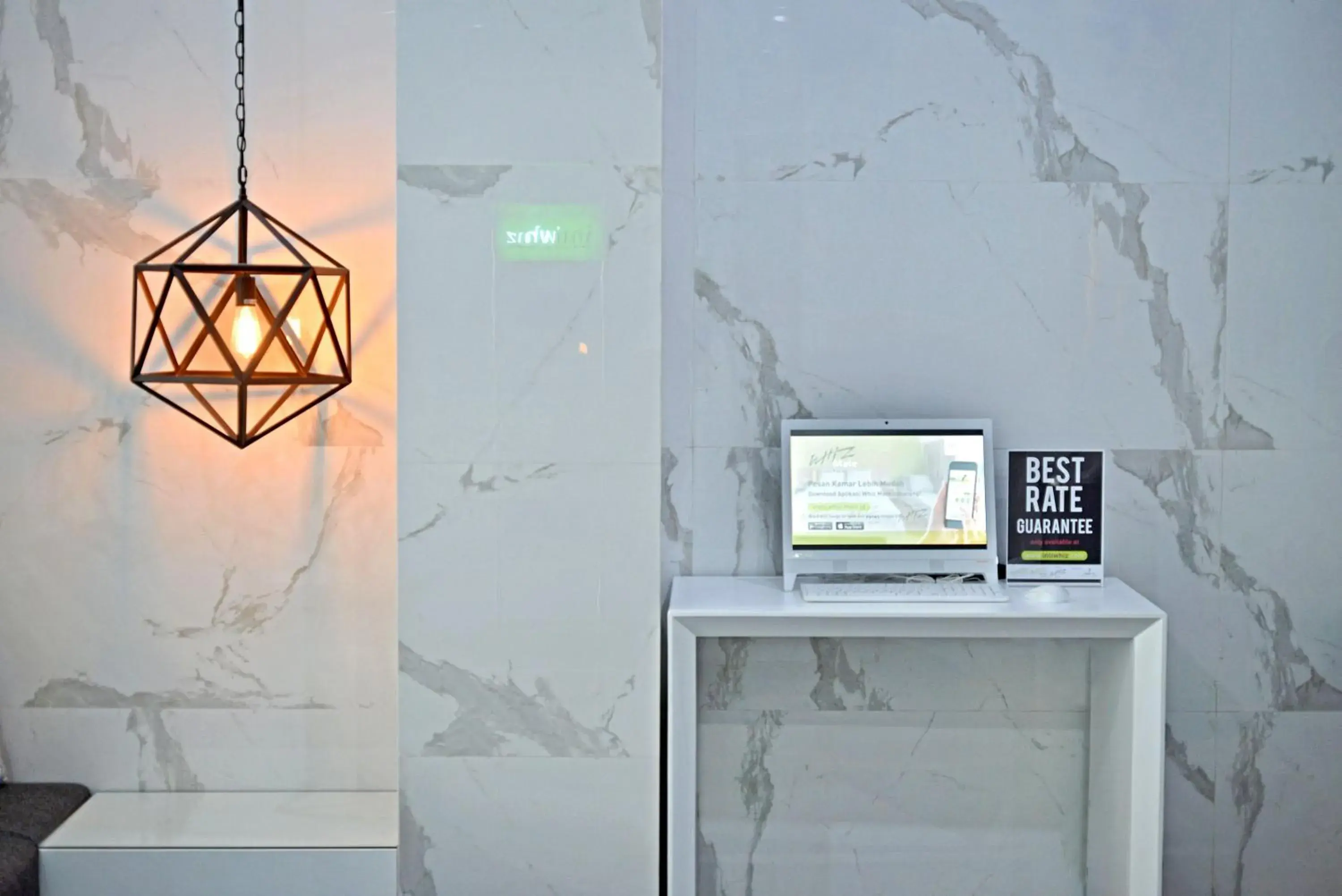 Lobby or reception in Whiz Hotel Falatehan Jakarta Lobby or reception in Whiz Hotel Falatehan Jakarta