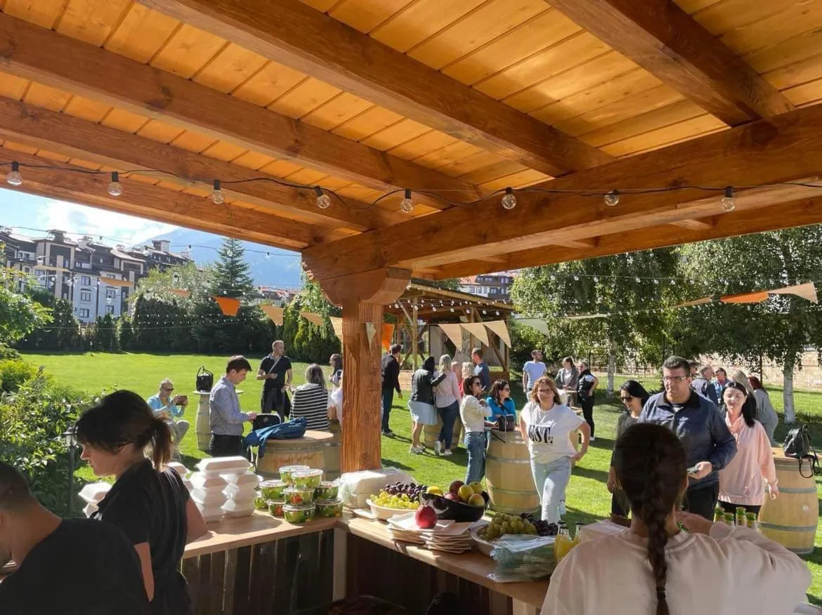 Day in Parklands Hotel & Pool