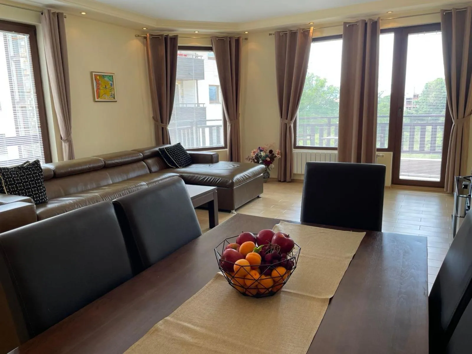 Parklands Hotel & Pool