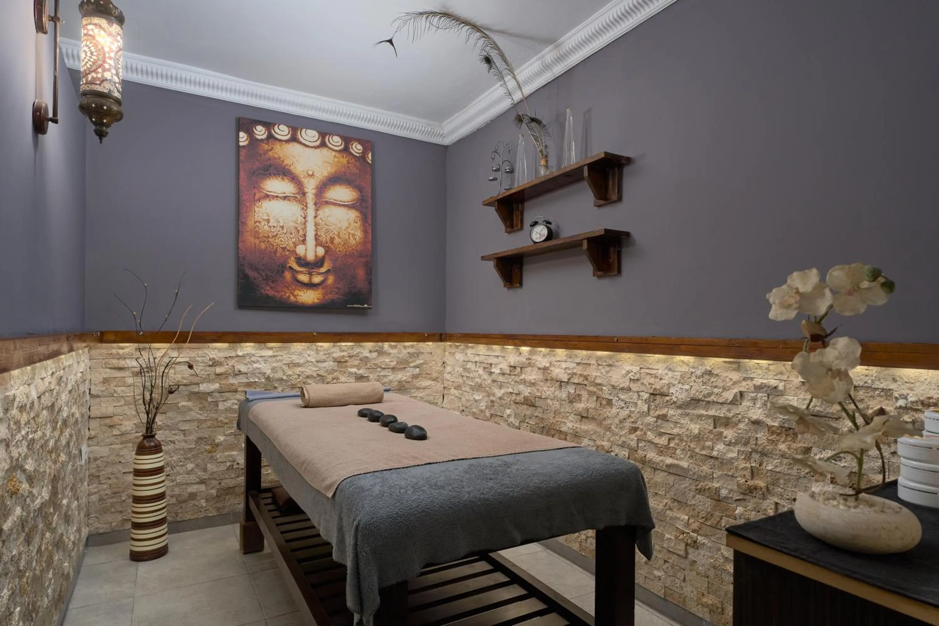 Massage in Kaila Krizantem Hotel