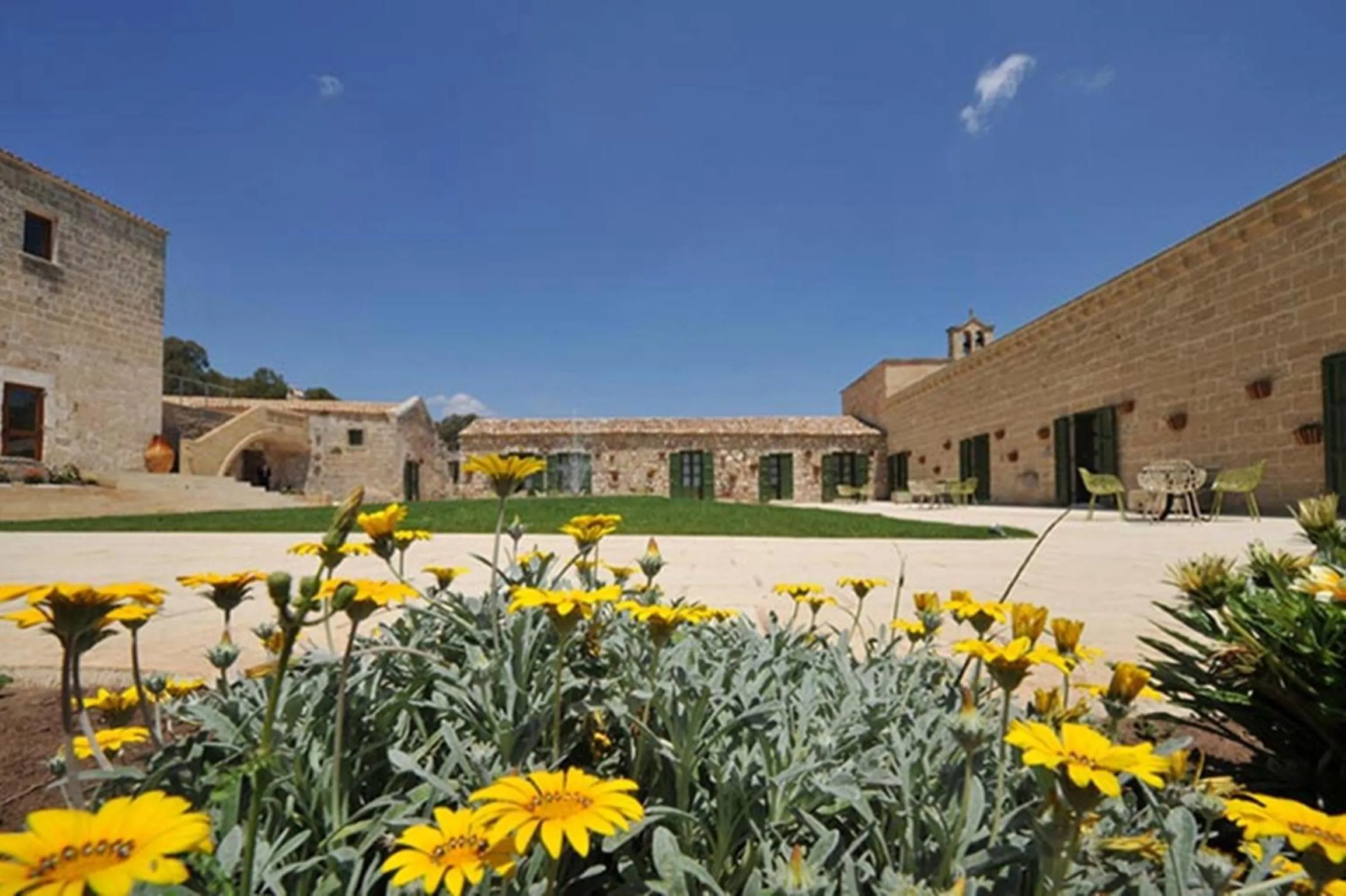 Property building in Masseria Pizzofalcone