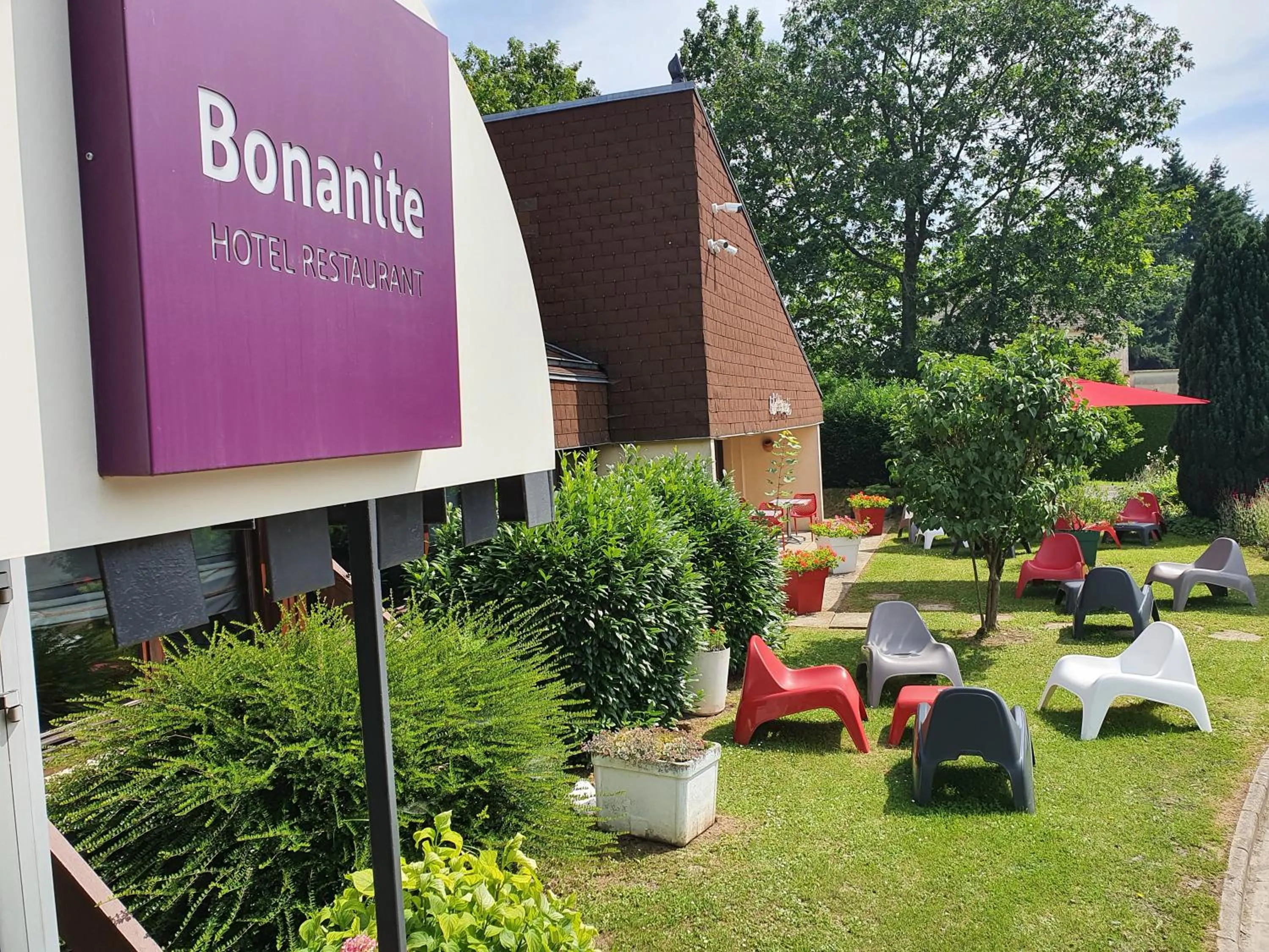 Garden in Hotel Bonanite