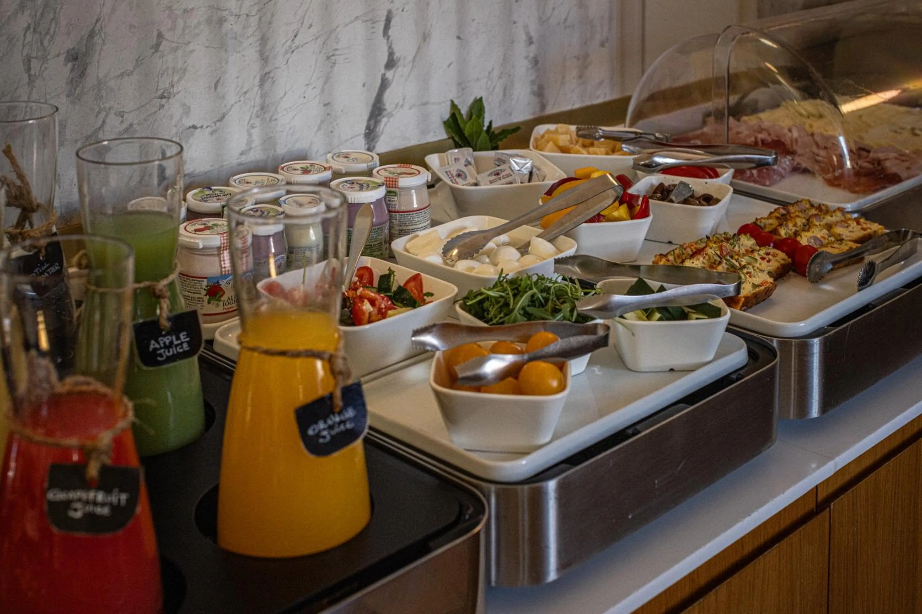 Food and drinks in 9Hotel Cesari