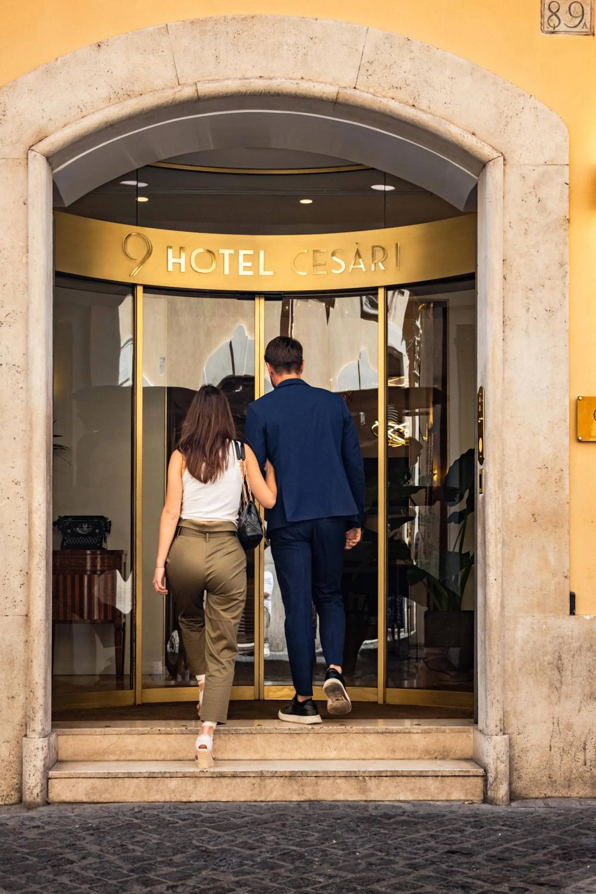 Facade/entrance in 9Hotel Cesari