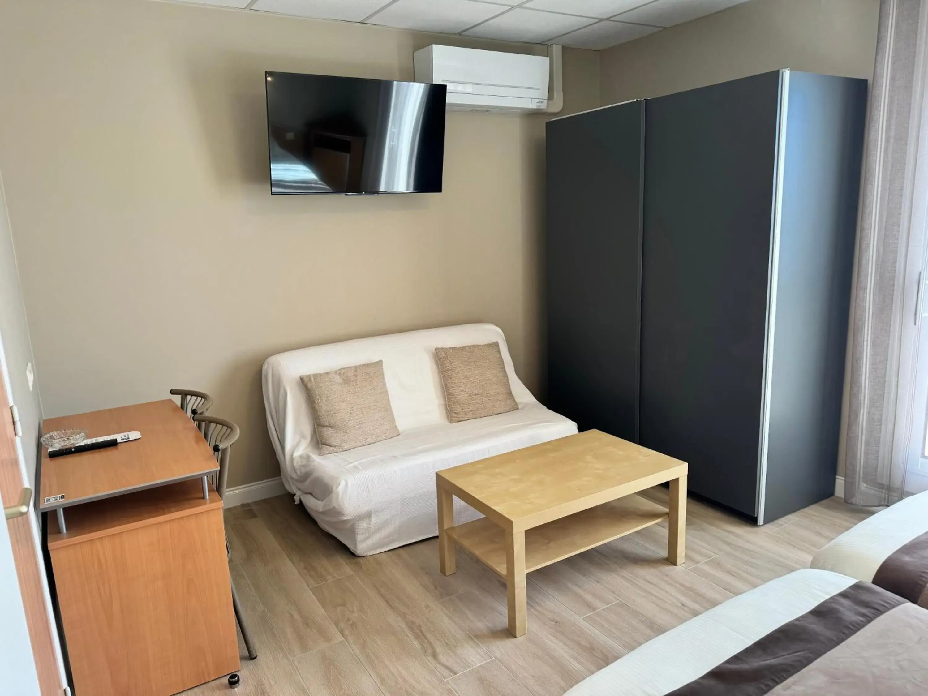 Bedroom, Bed in Logis Hotel Restaurant le Mirador Bedroom, Bed in Logis Hotel Restaurant le Mirador