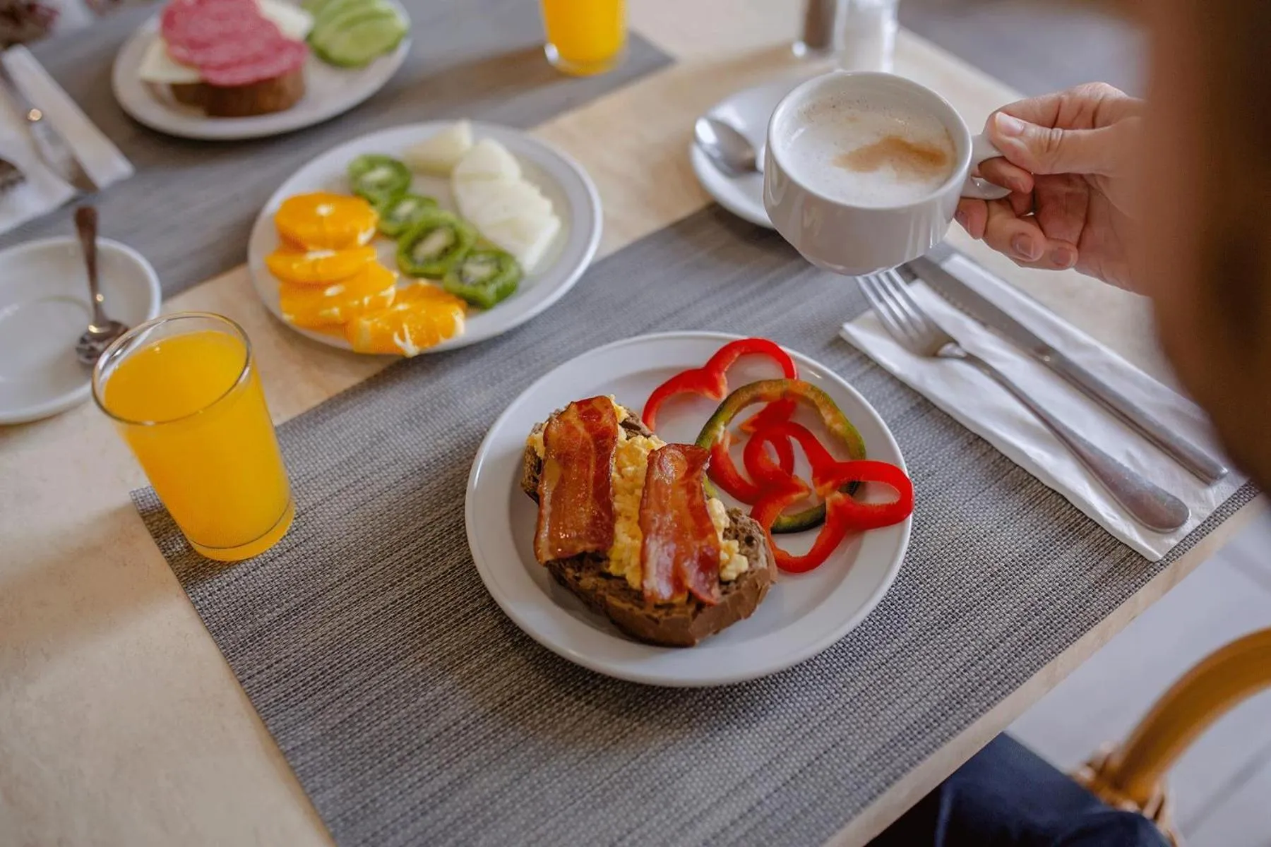 Restaurant/places to eat in Servatur Terrazamar Sun Suite