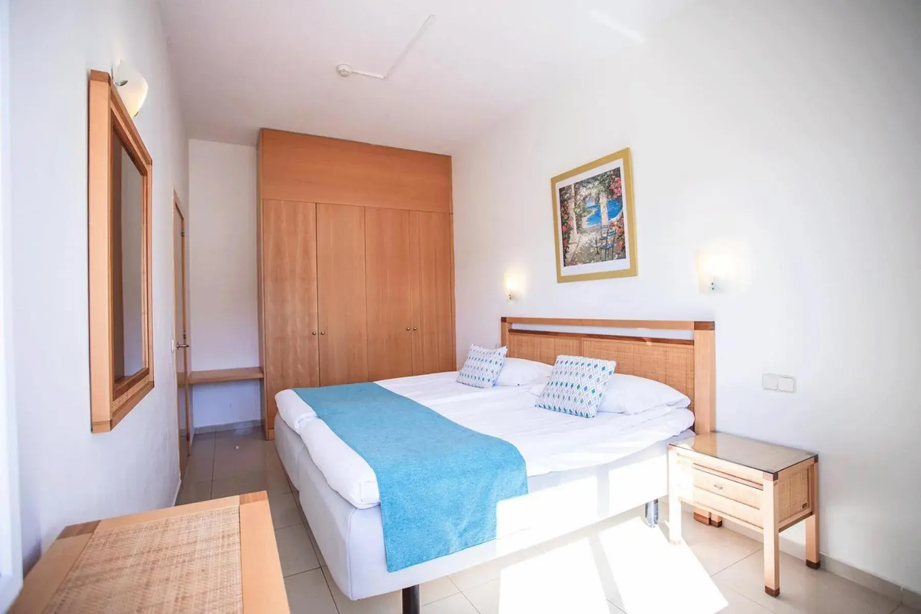 Photo of the whole room, Bed in Servatur Terrazamar Sun Suite Photo of the whole room, Bed in Servatur Terrazamar Sun Suite