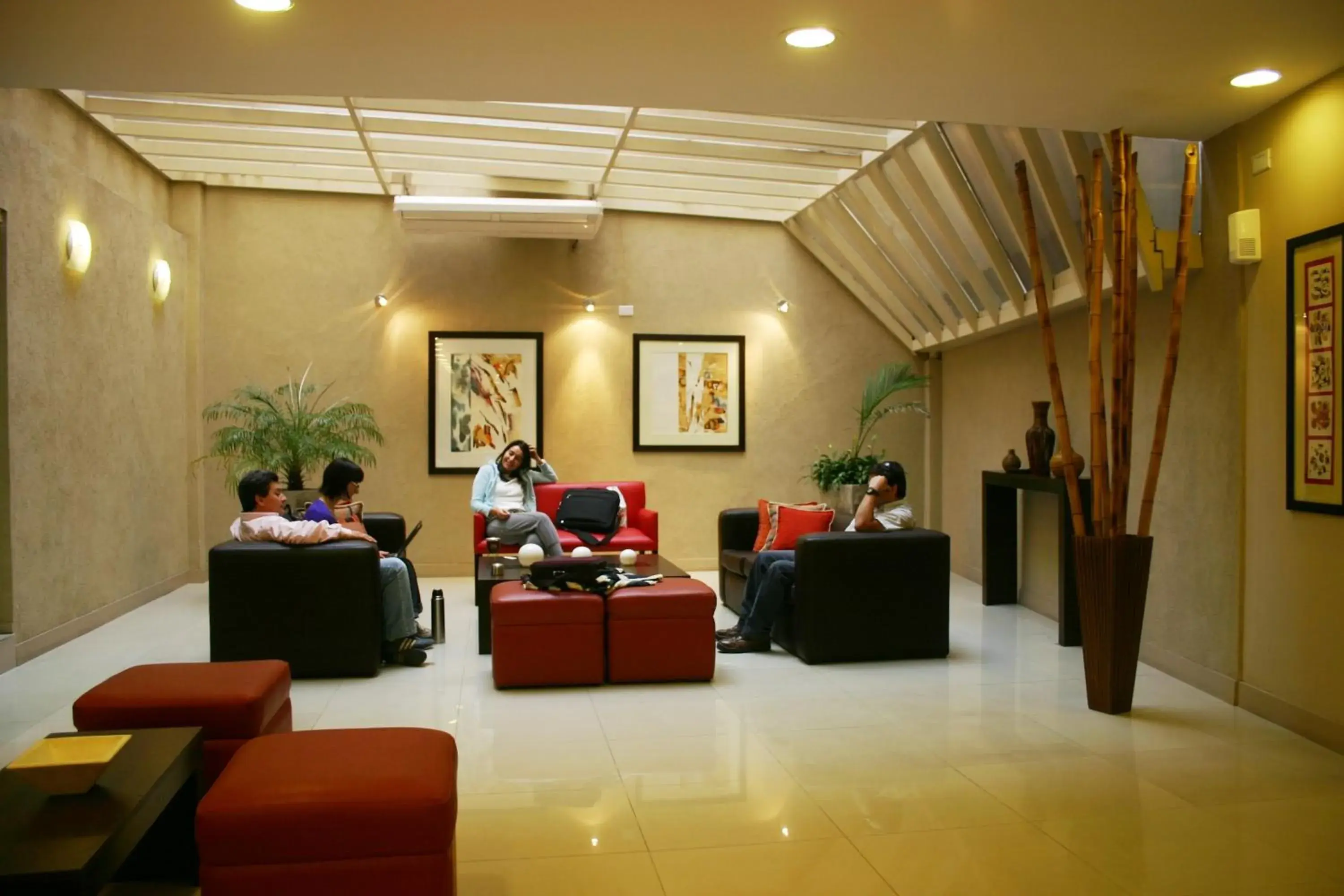 Lobby or reception in Hotel Cordon Del Plata Lobby or reception in Hotel Cordon Del Plata