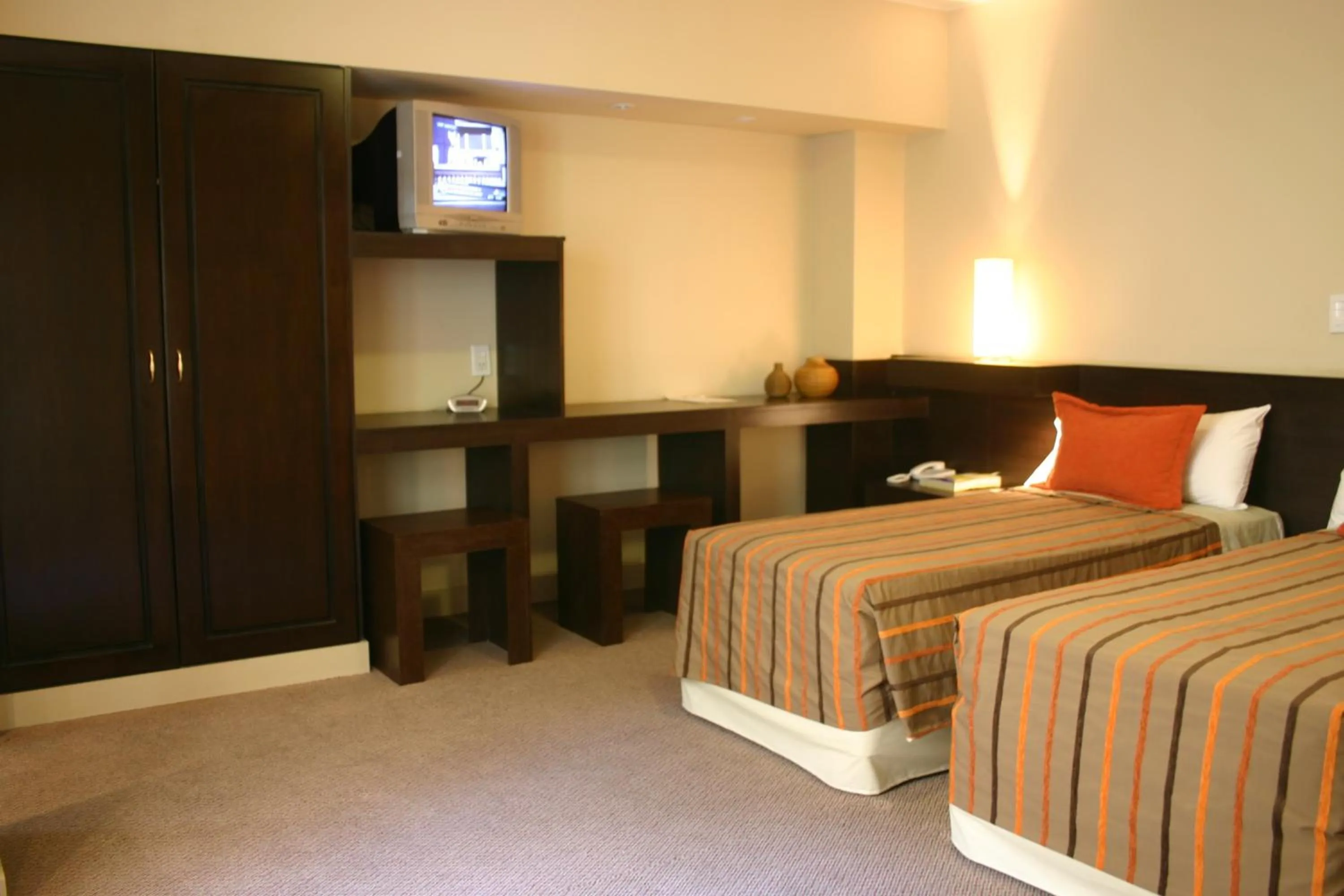 Bedroom, Bed in Hotel Cordon Del Plata