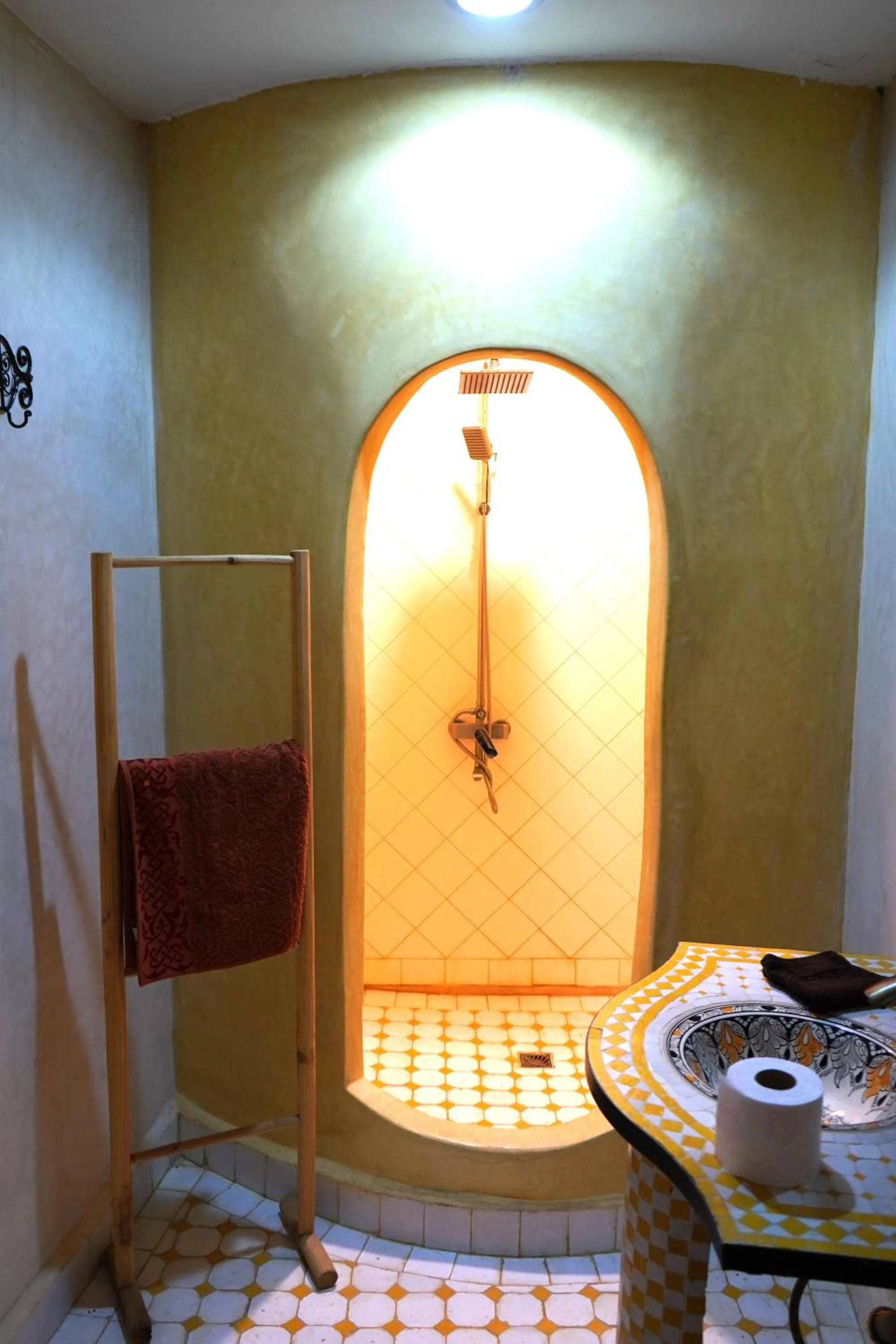 Shower in Riad Saida Atlas
