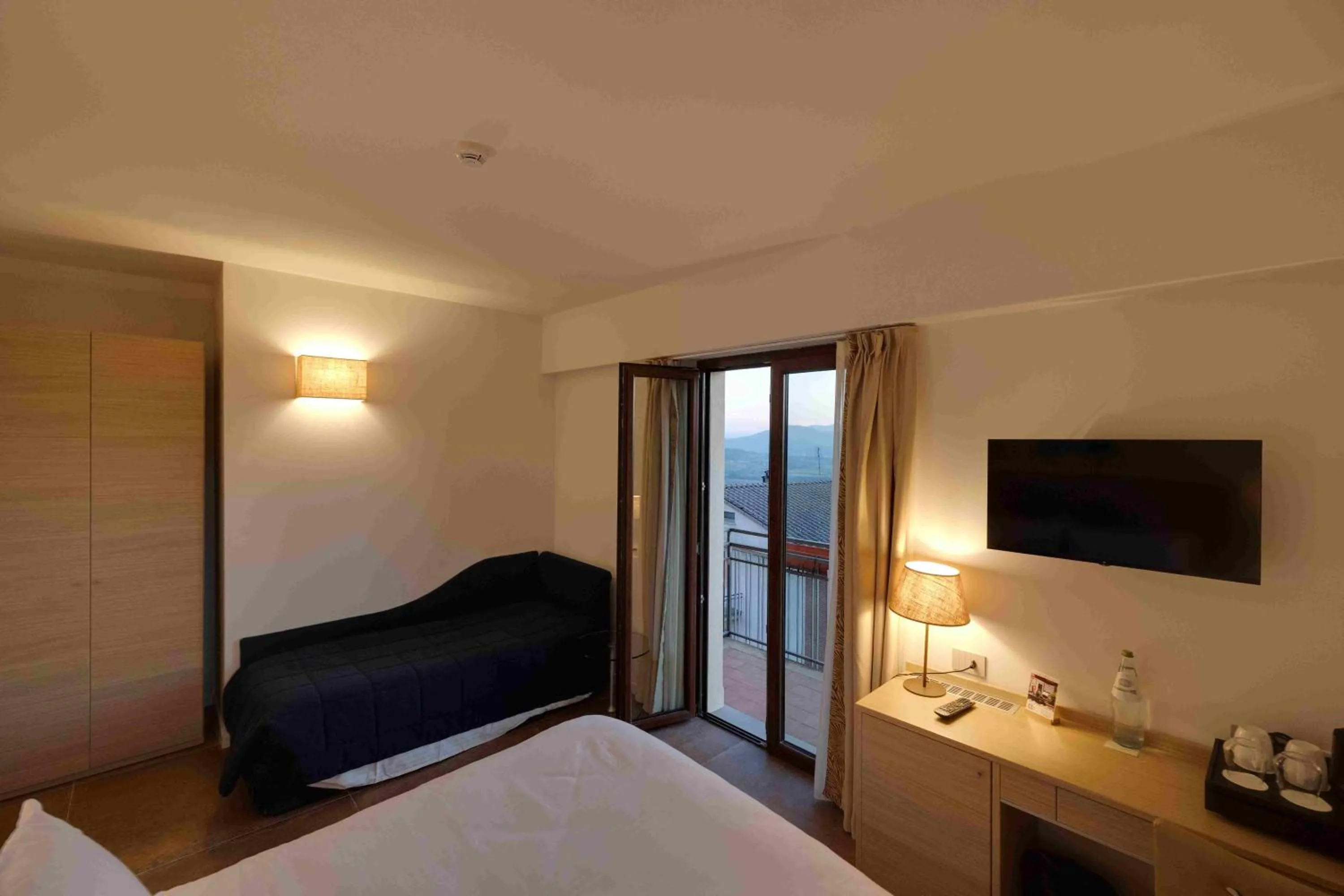 View (from property/room), Bed in Fortebraccio