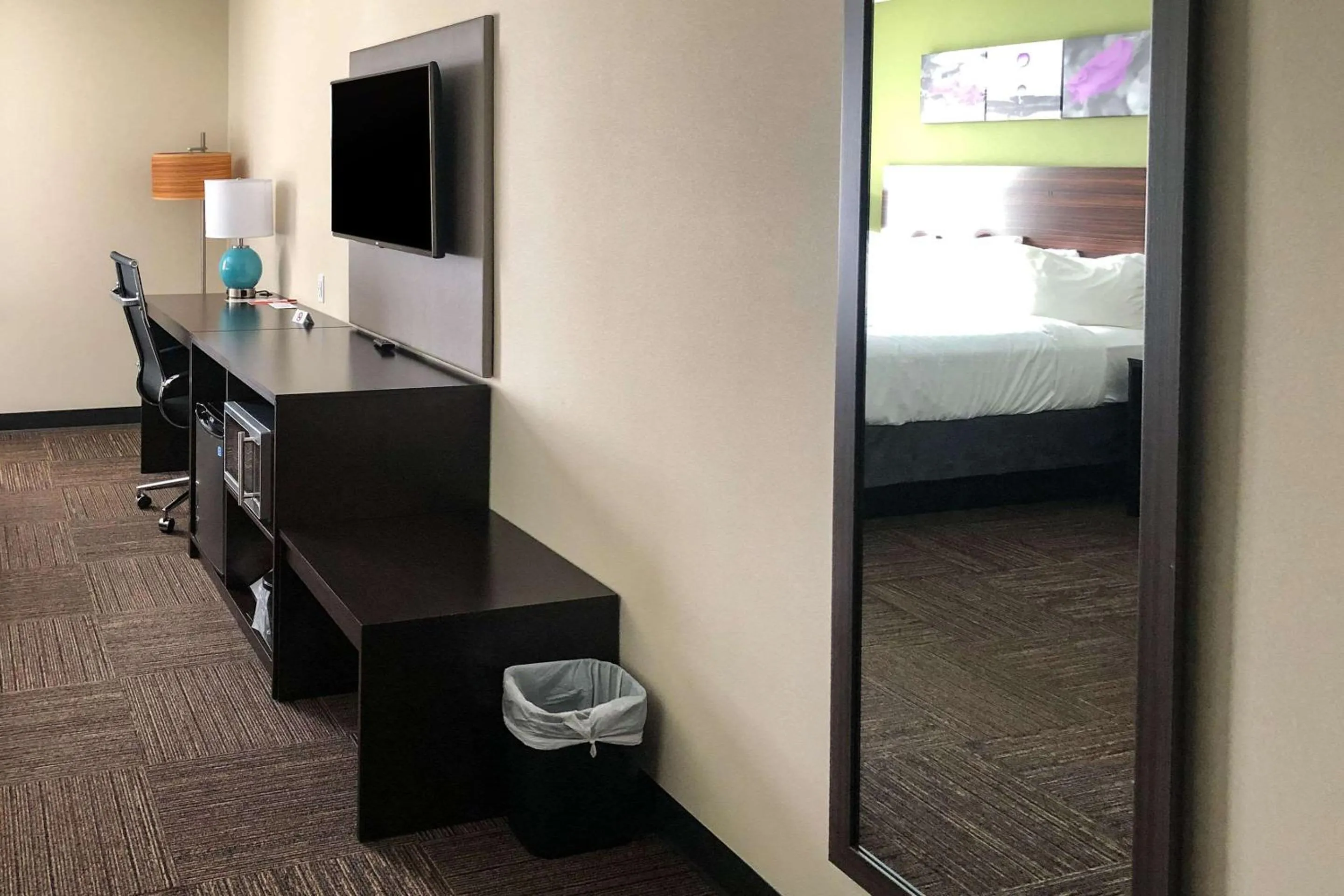 TV and multimedia, Bed in Sleep Inn & Suites Quebec City East