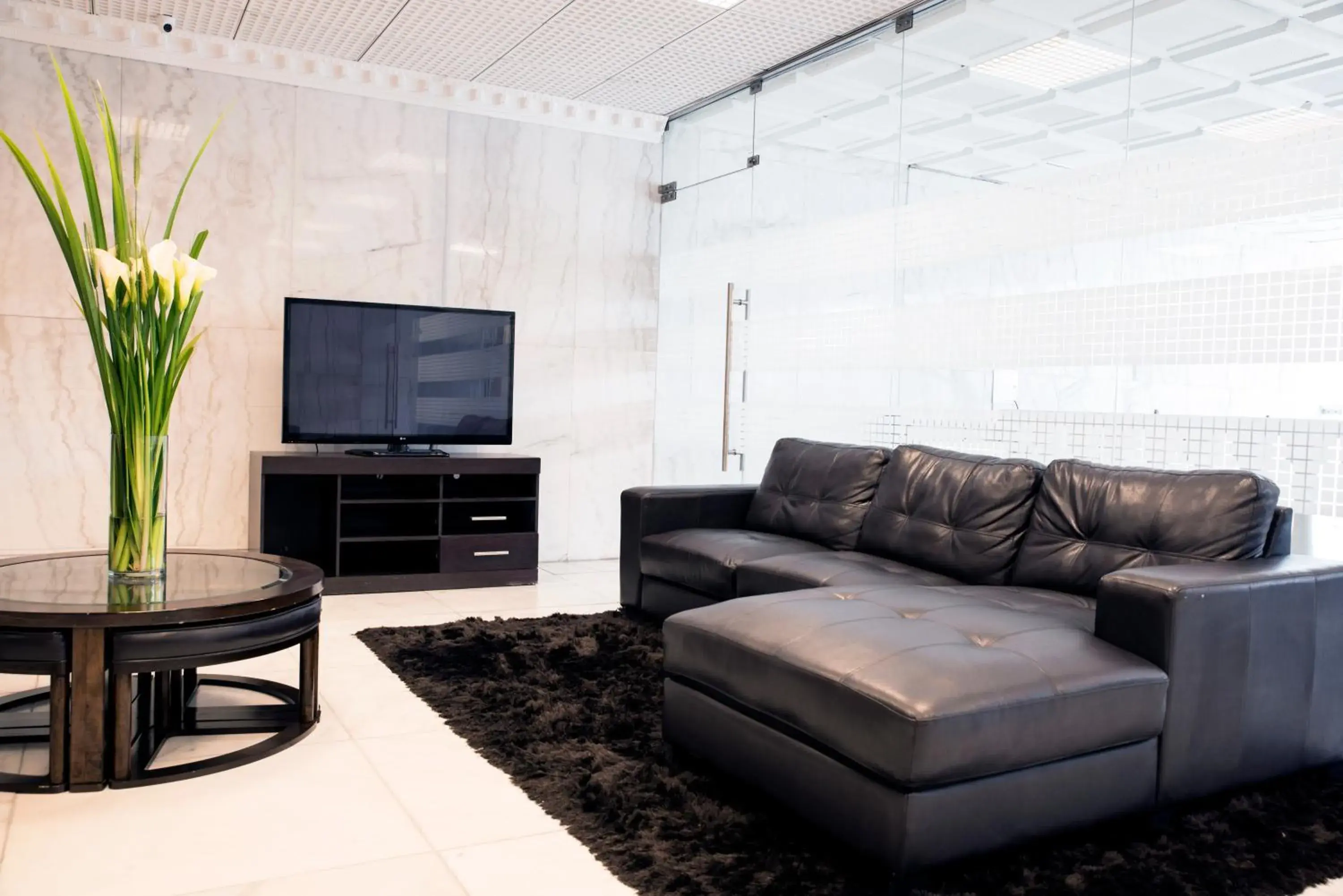 Lobby or reception in Inkari Suites Hotel Lobby or reception in Inkari Suites Hotel