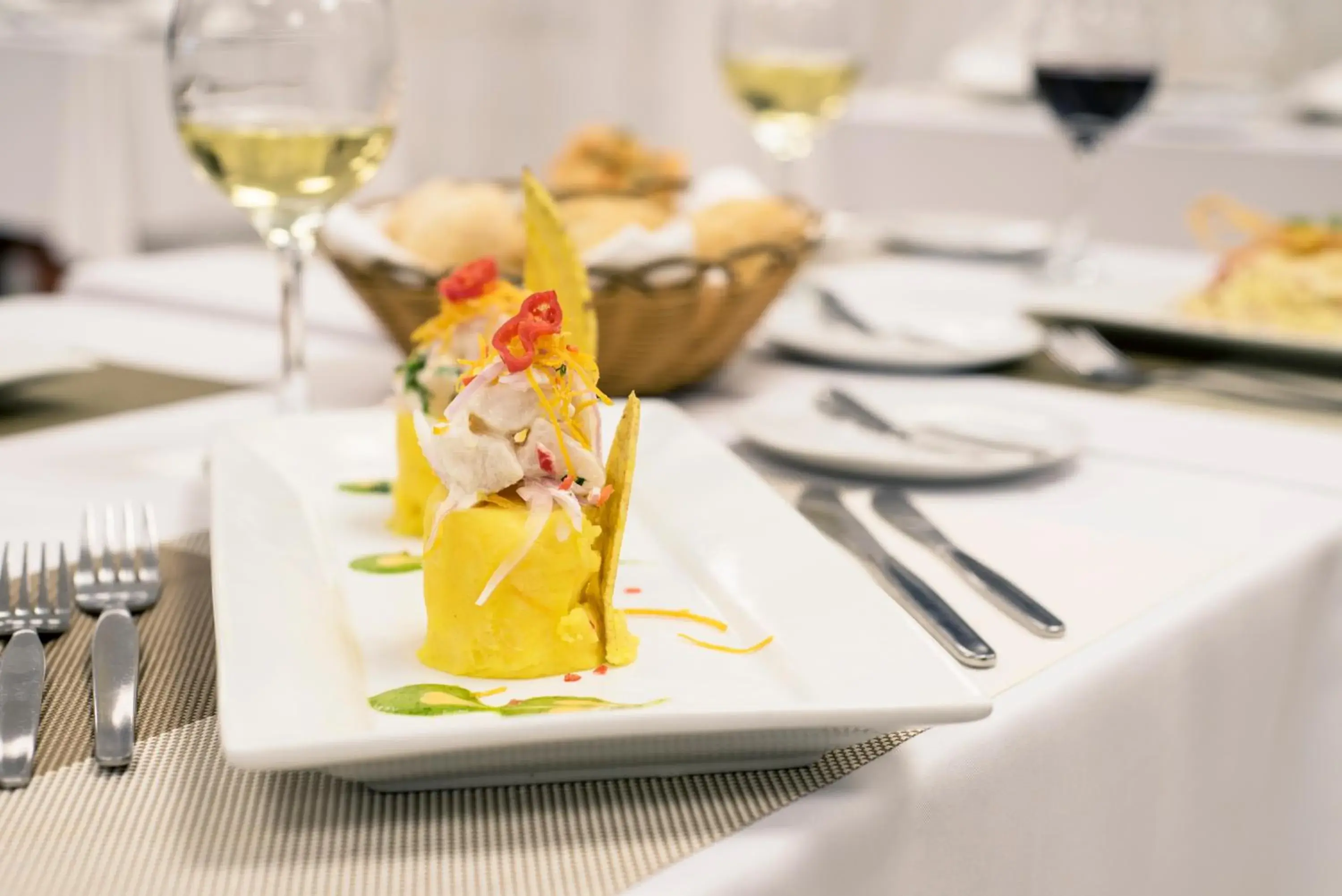 Restaurant/places to eat in Inkari Suites Hotel Restaurant/places to eat in Inkari Suites Hotel