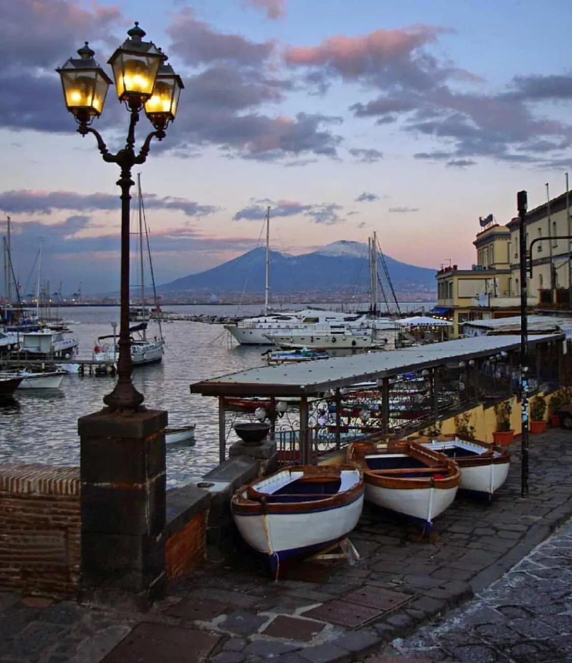 Nearby landmark in Royal Gismonda