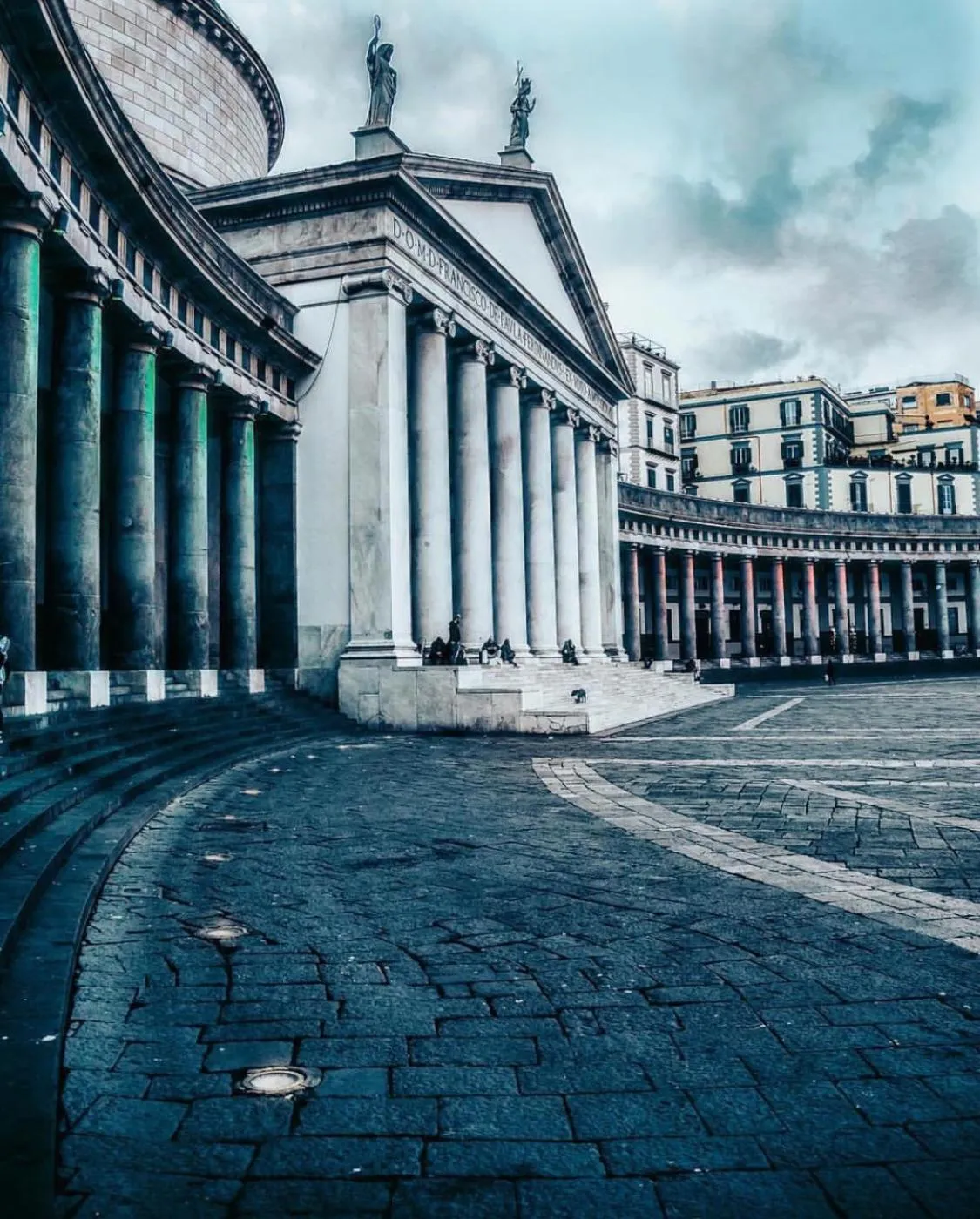 Nearby landmark in Royal Gismonda