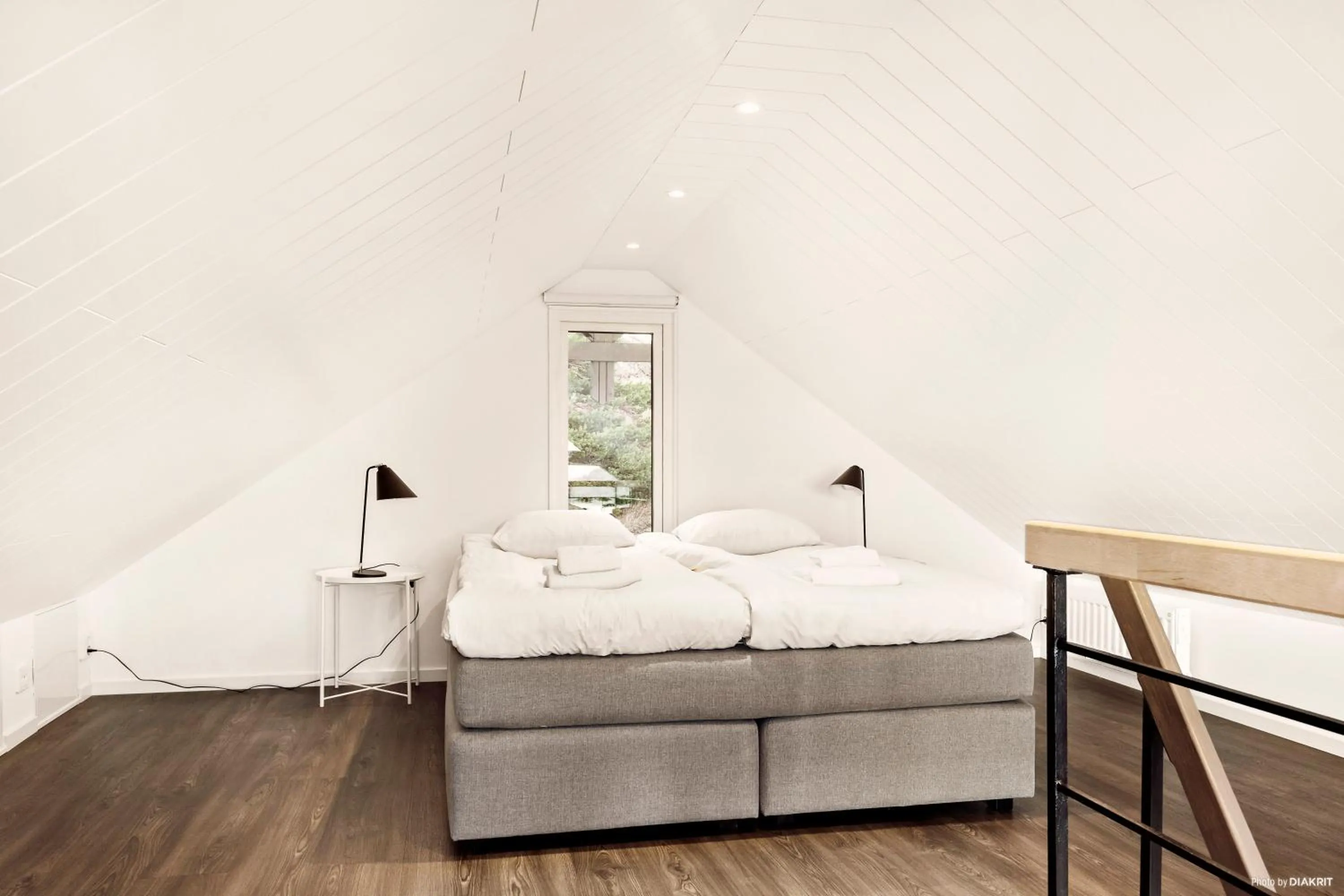 Property building, Bed in Destination Bokenäset