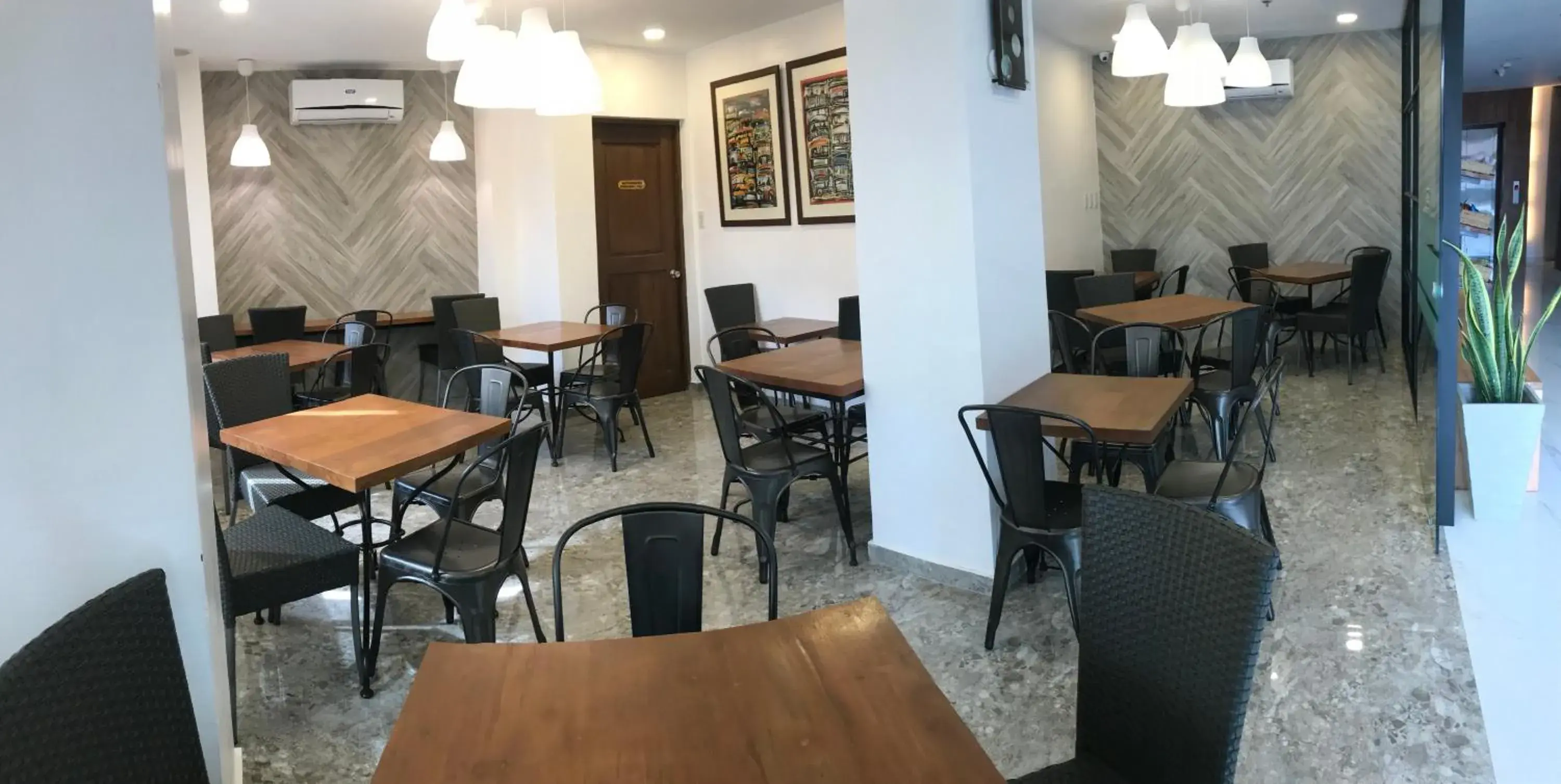 Restaurant/places to eat in Cebu R Hotel Capitol Restaurant/places to eat in Cebu R Hotel Capitol