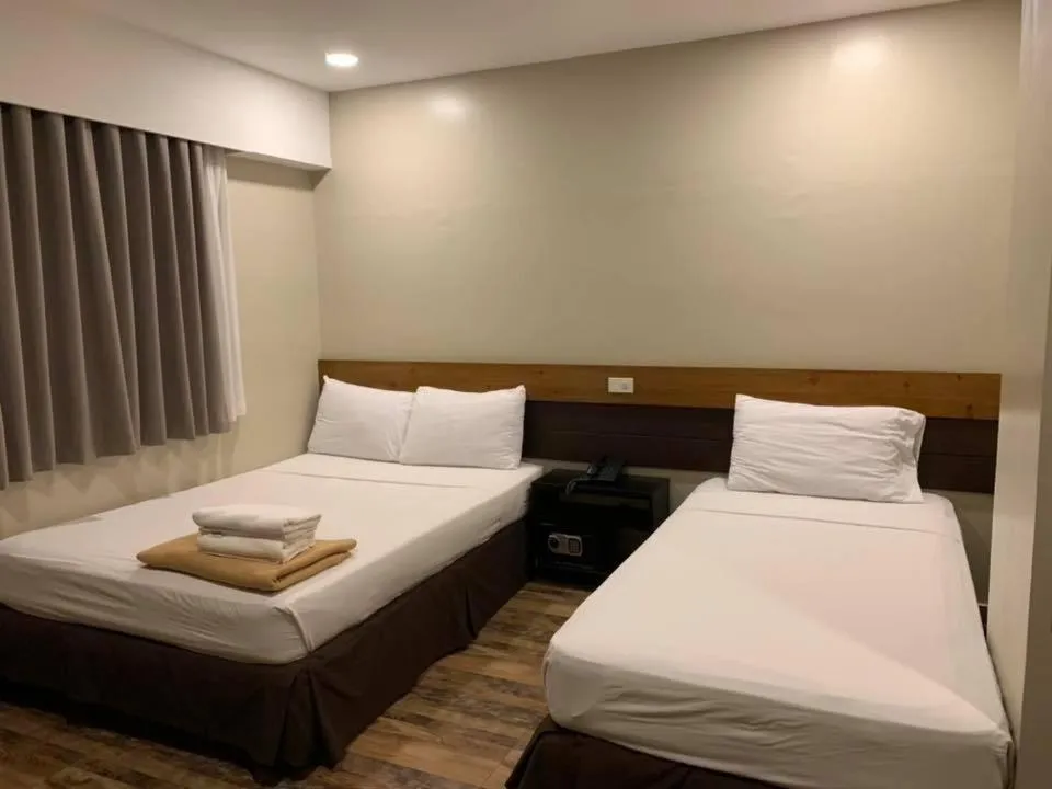 Bed in Cebu R Hotel Capitol