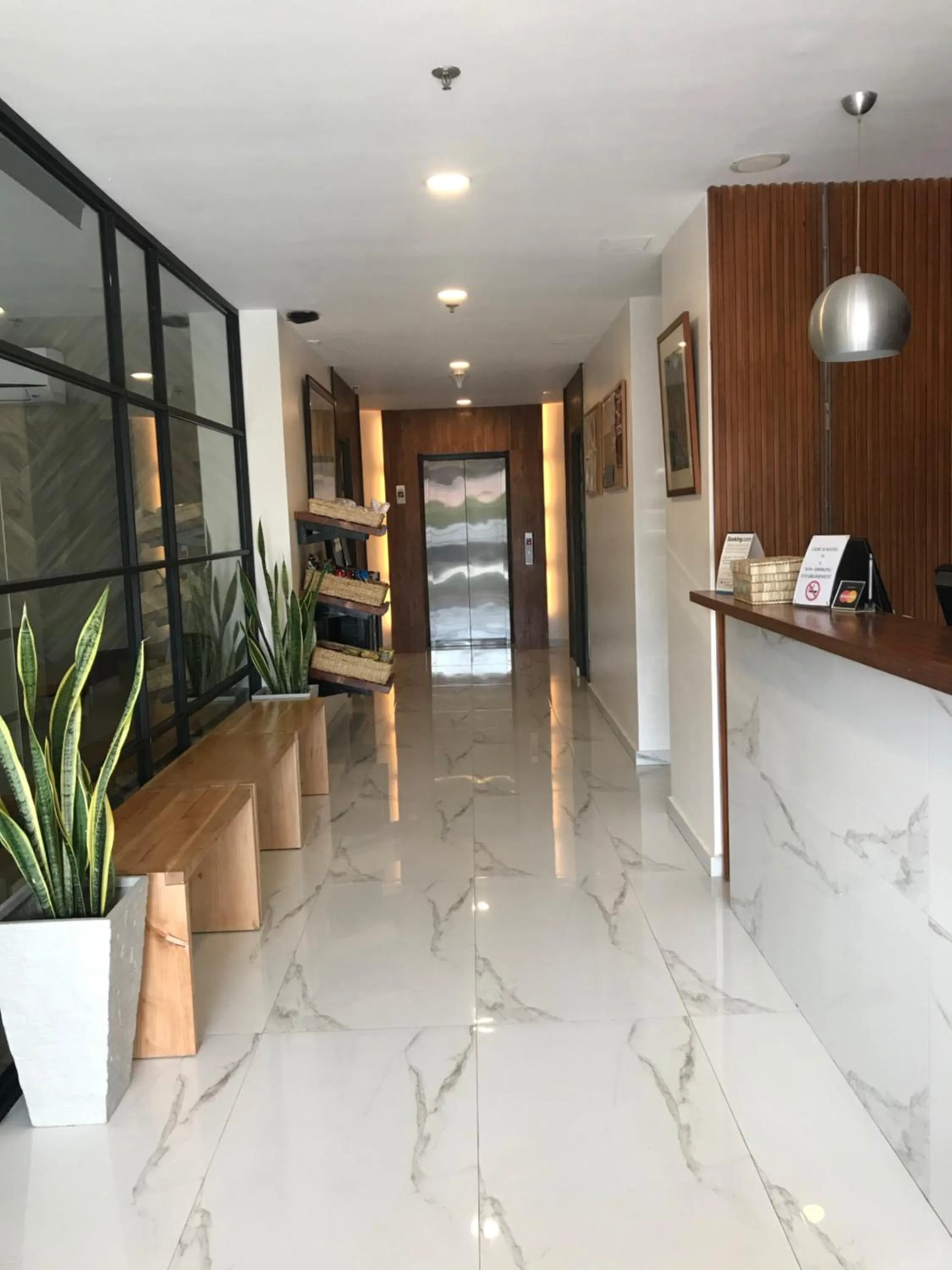 Lobby or reception in Cebu R Hotel Capitol