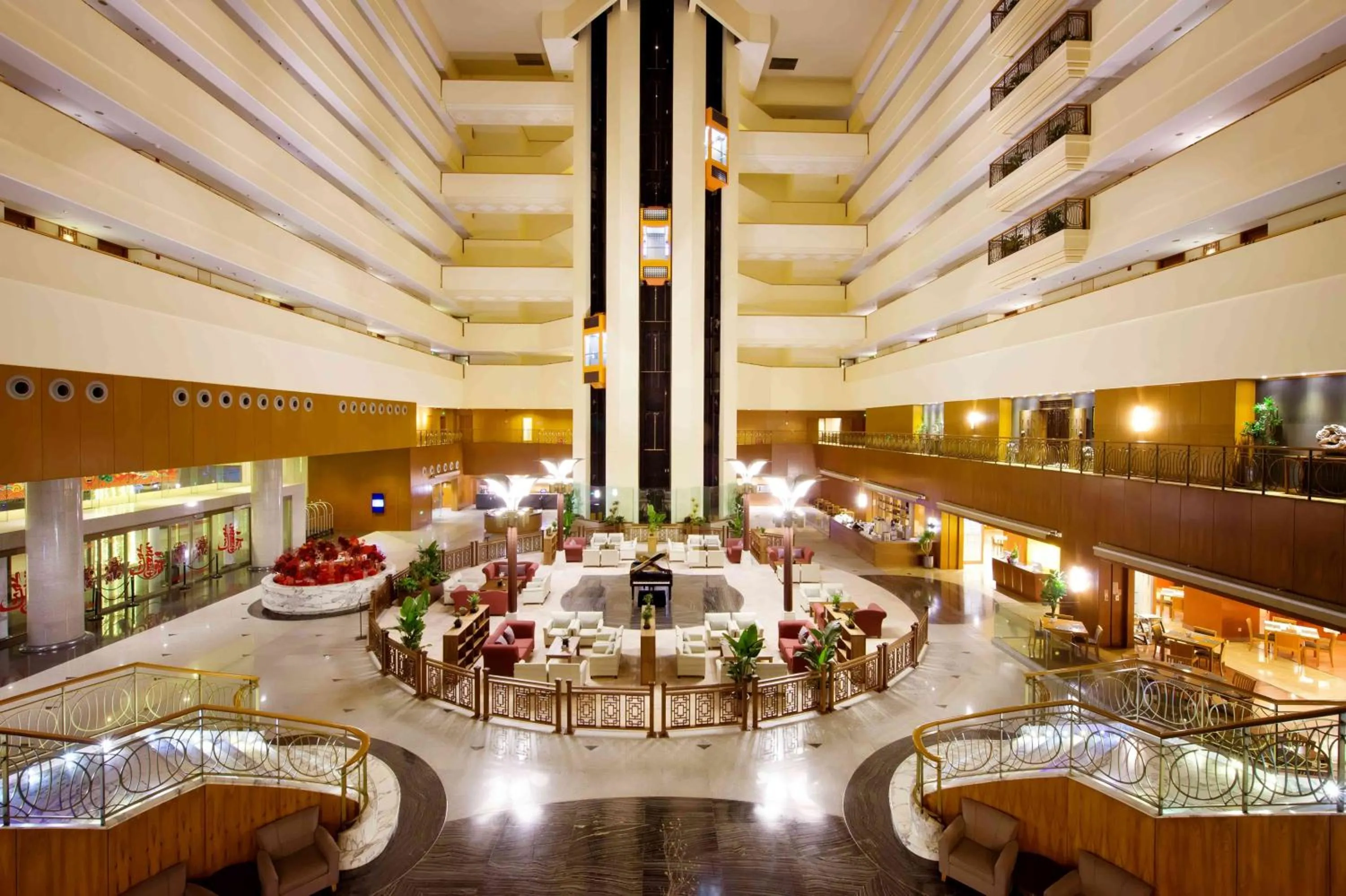 Property building in Xi'an Dajing Castle Hotel Bell Tower & YONGNING Gate