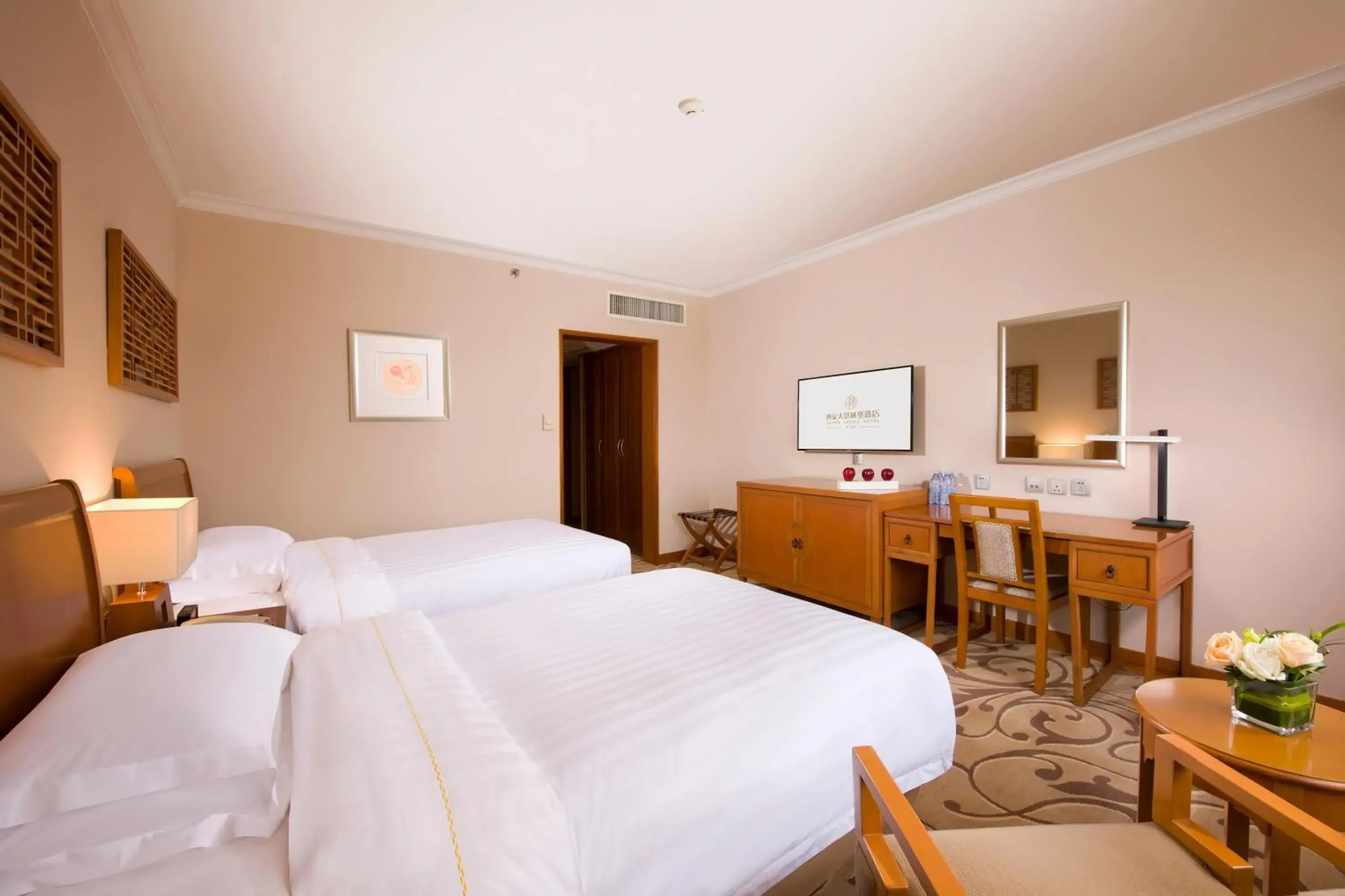 Bed in Xi'an Dajing Castle Hotel Bell Tower & YONGNING Gate Bed in Xi'an Dajing Castle Hotel Bell Tower & YONGNING Gate