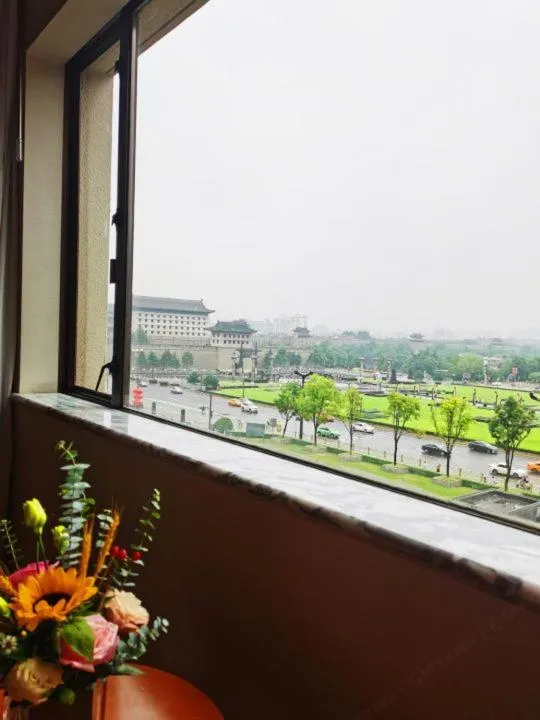 Bedroom in Xi'an Dajing Castle Hotel Bell Tower & YONGNING Gate