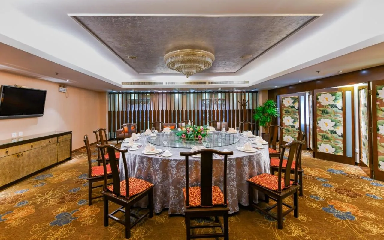 Restaurant/places to eat in Xi'an Dajing Castle Hotel Bell Tower & YONGNING Gate
