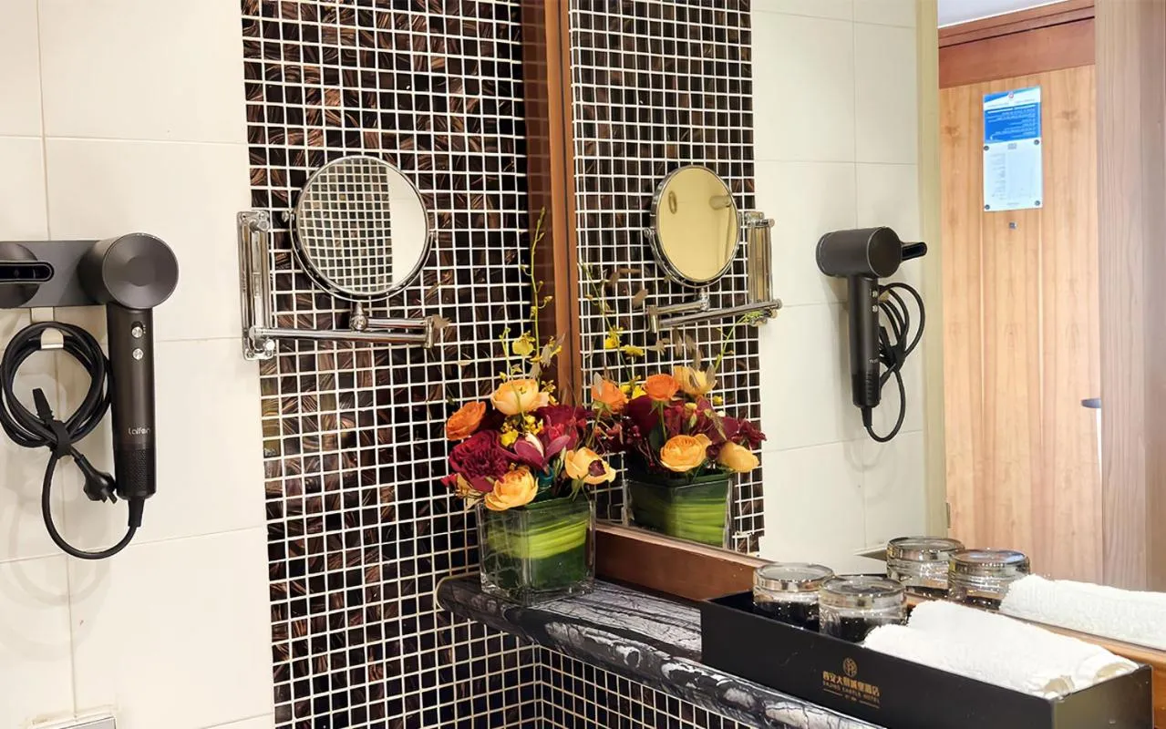 Bathroom in Xi'an Dajing Castle Hotel Bell Tower & YONGNING Gate