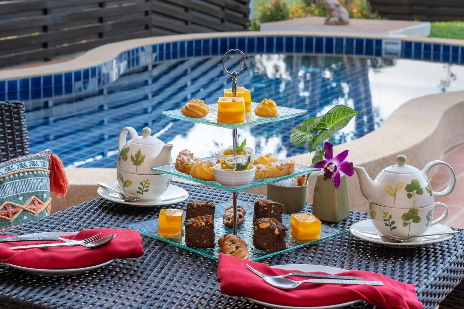 Food and drinks in The Legend Chiang Rai Boutique River Resort & Spa