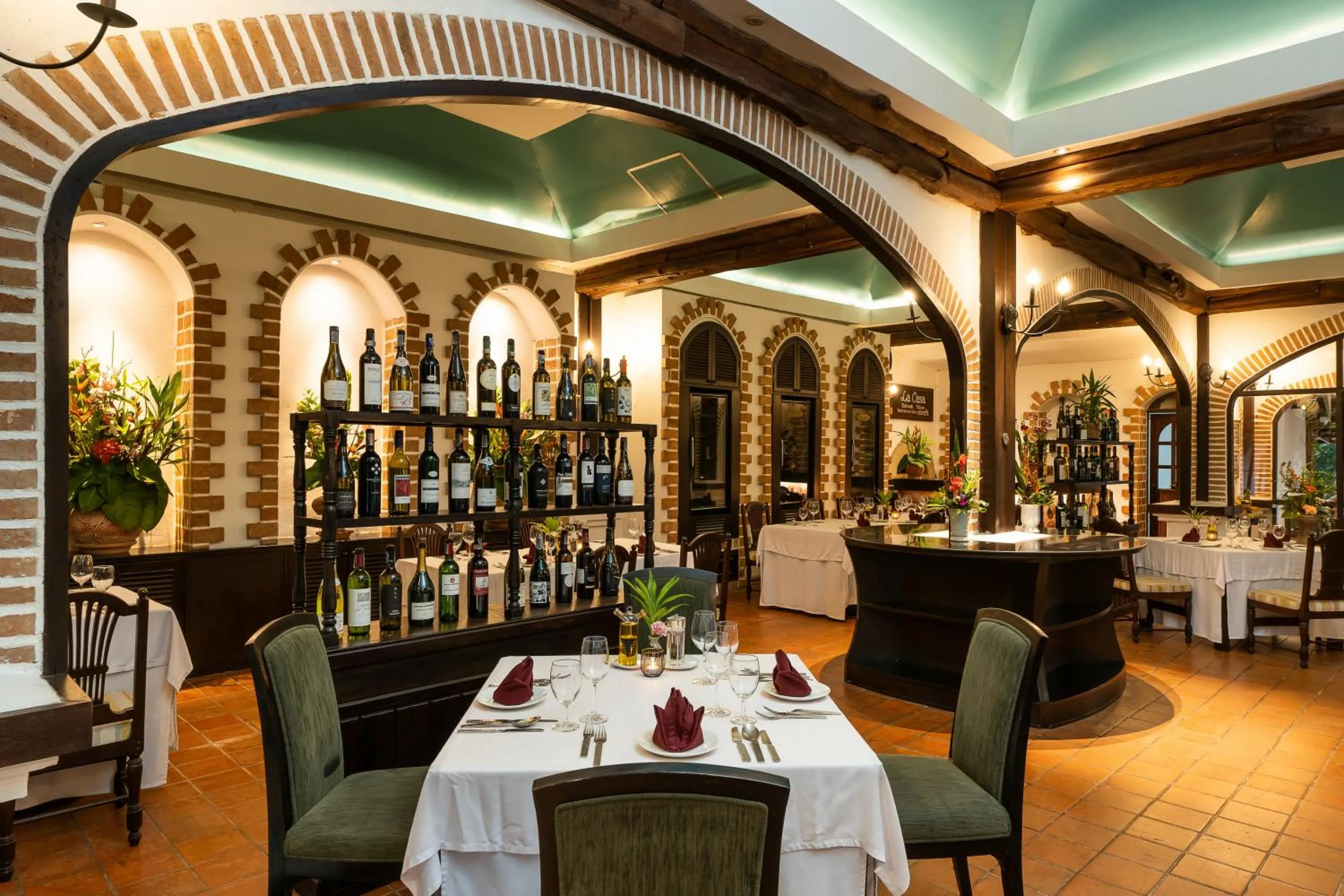 Restaurant/places to eat in The Legend Chiang Rai Boutique River Resort & Spa