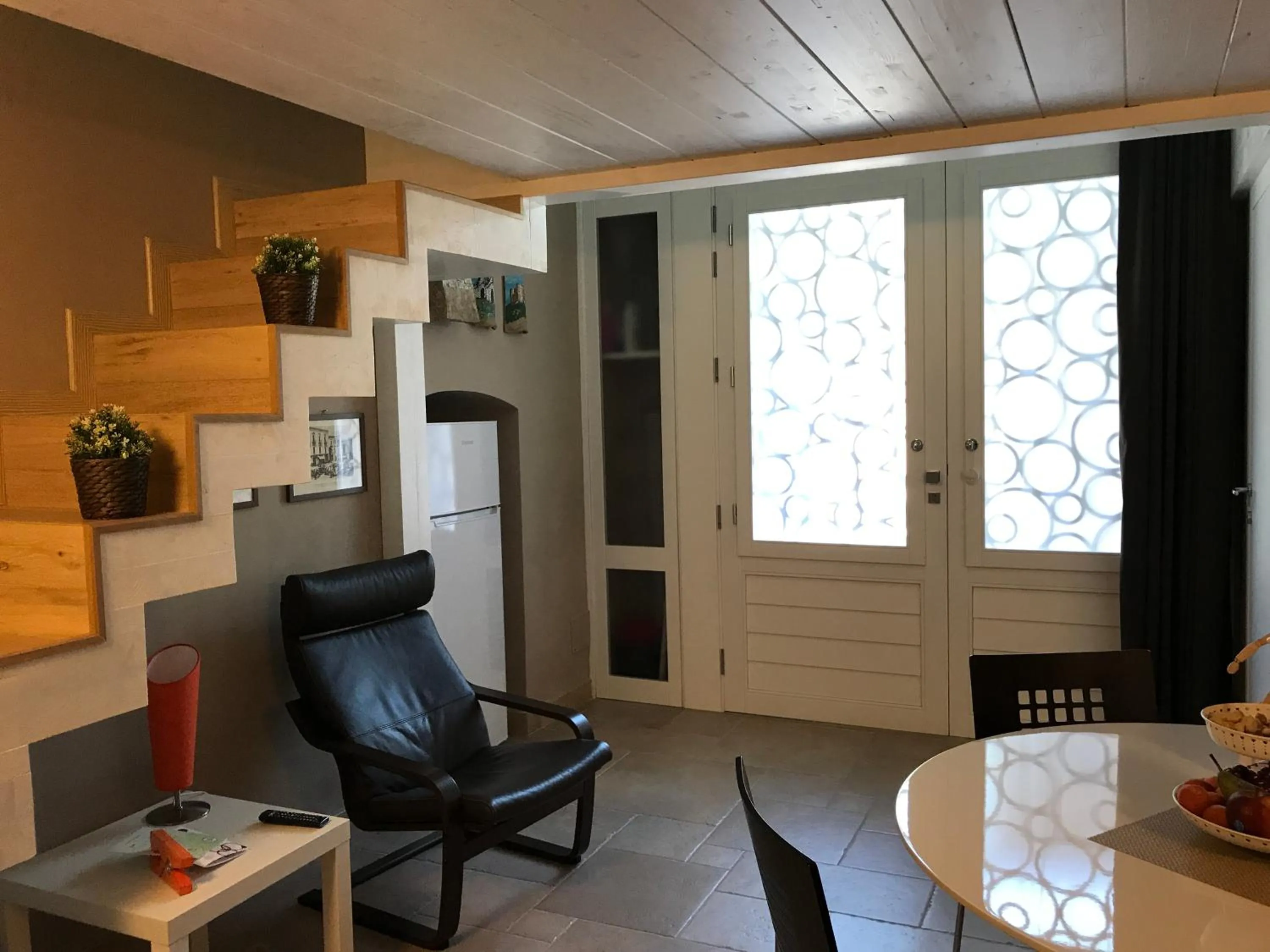 Dining area in OroVerde Rooms & Suite nel cuore di Trani