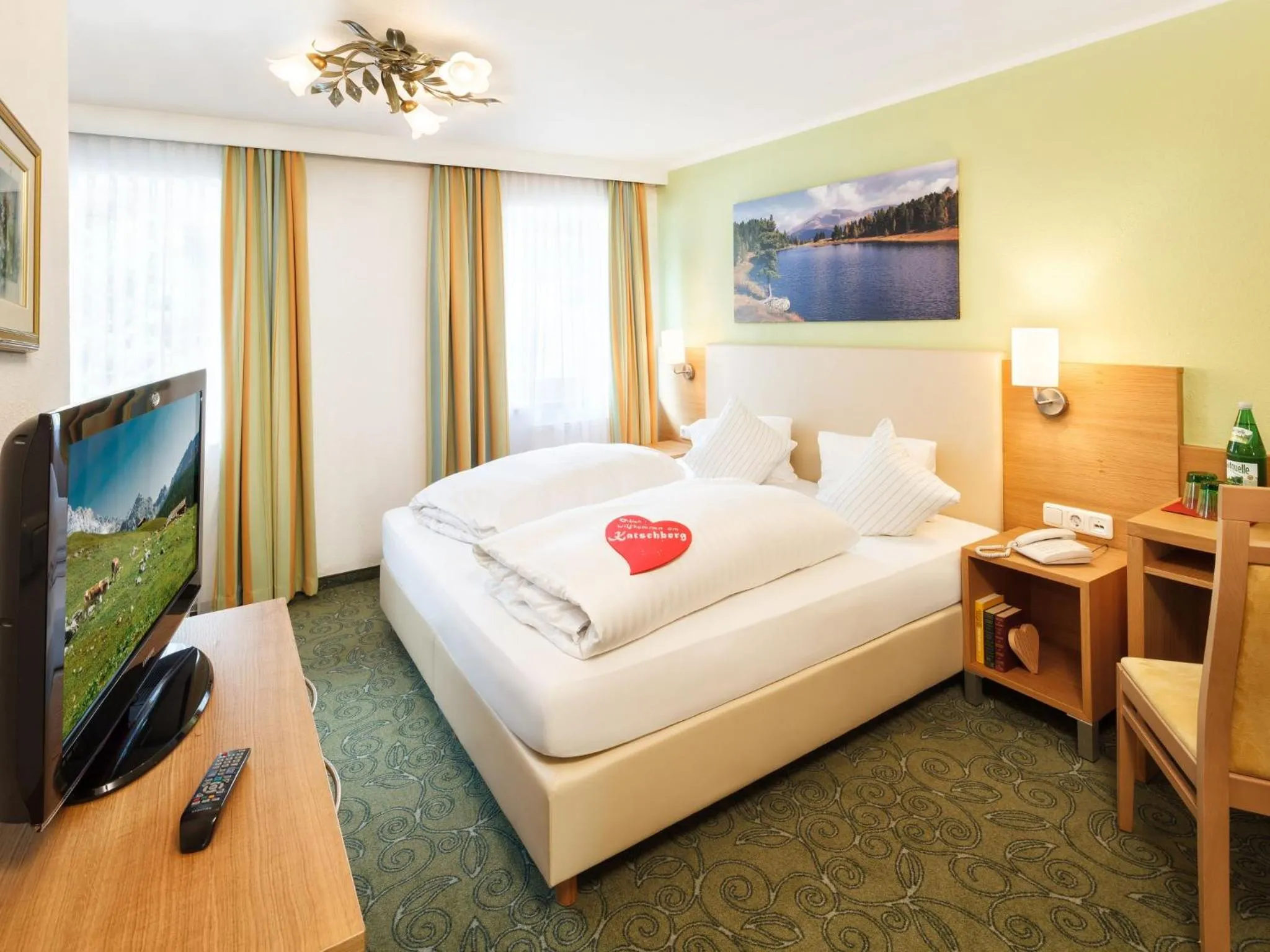 Day, Bed in Familienhotel Hinteregger