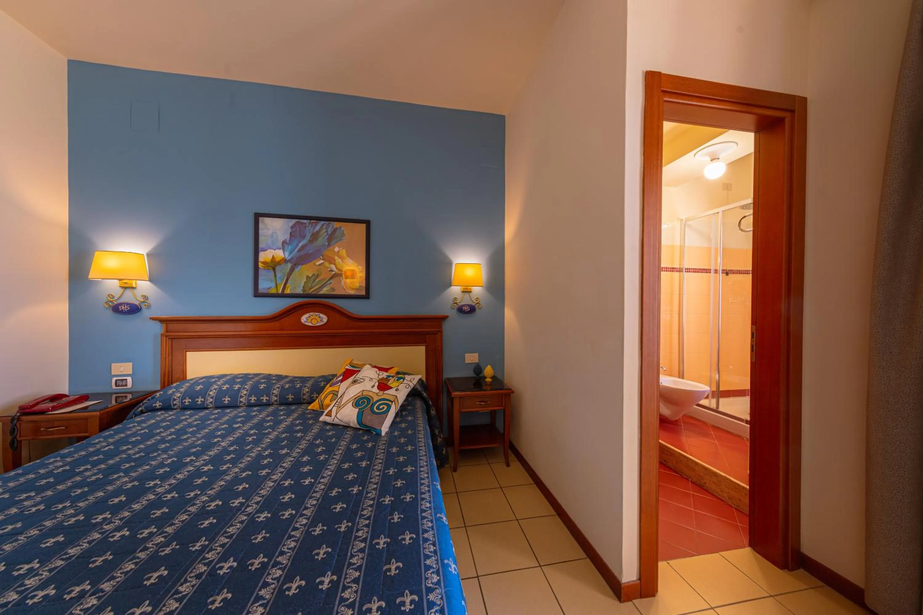 Bed in Hotel Riva Del Sole