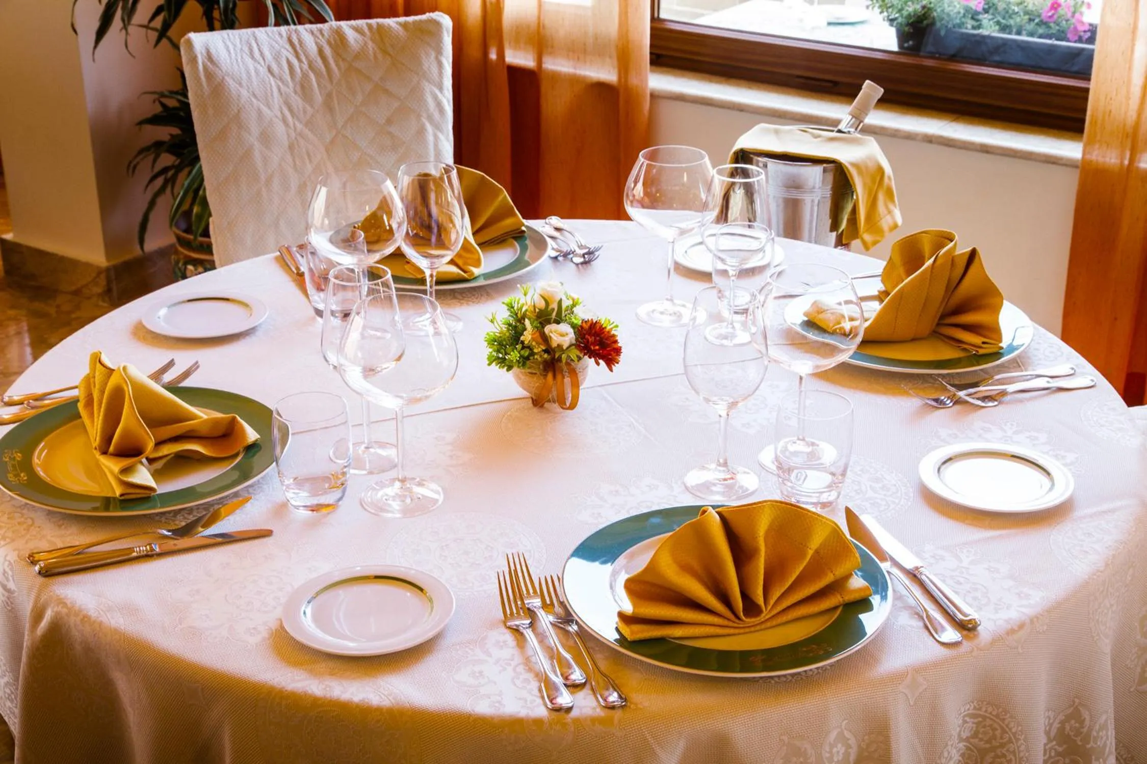 Food and drinks in Hotel Riva Del Sole