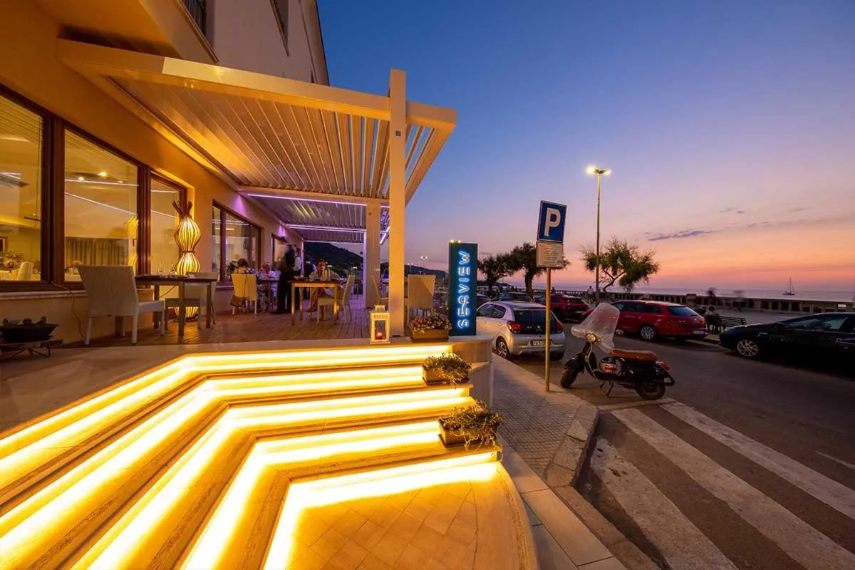 Decorative detail in Hotel Riva Del Sole