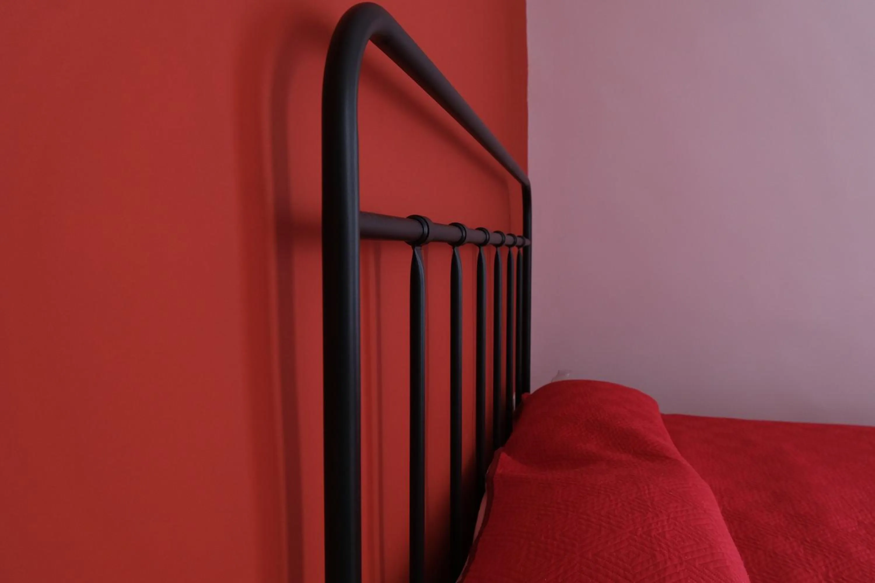 Decorative detail, Bed in B&B Tarumbò