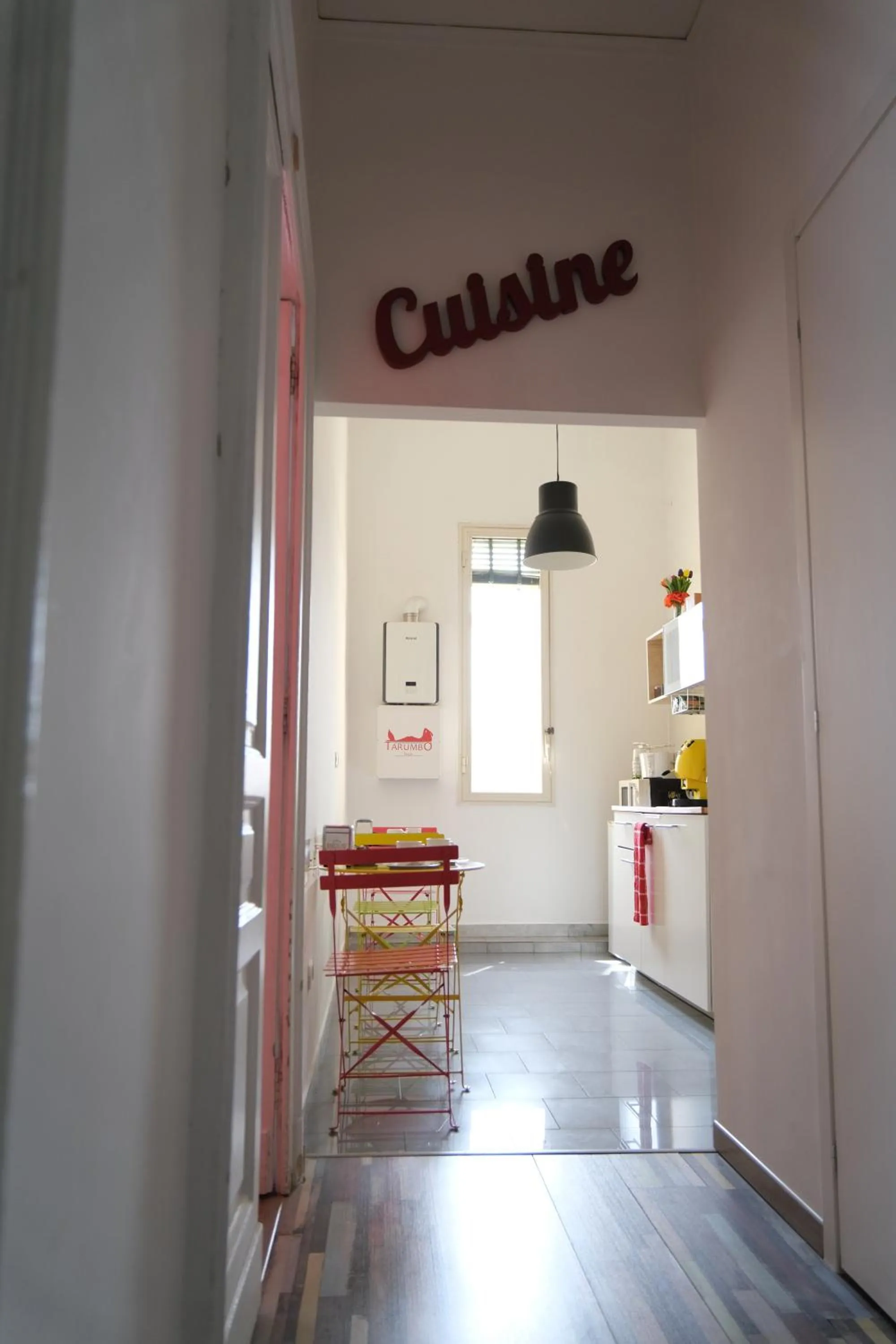 Kitchen or kitchenette in B&B Tarumbò