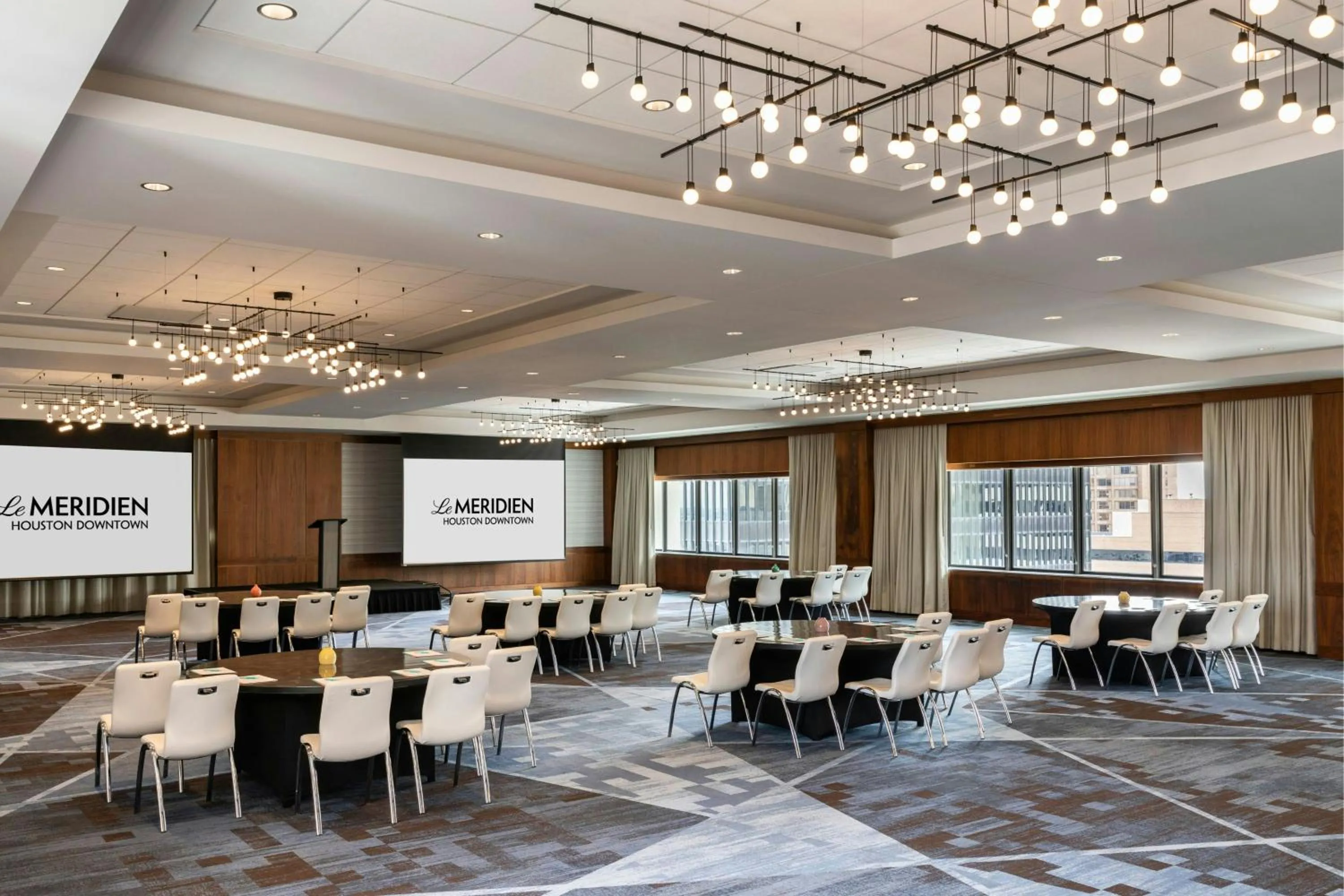 Meeting/conference room in Le Meridien Houston Downtown