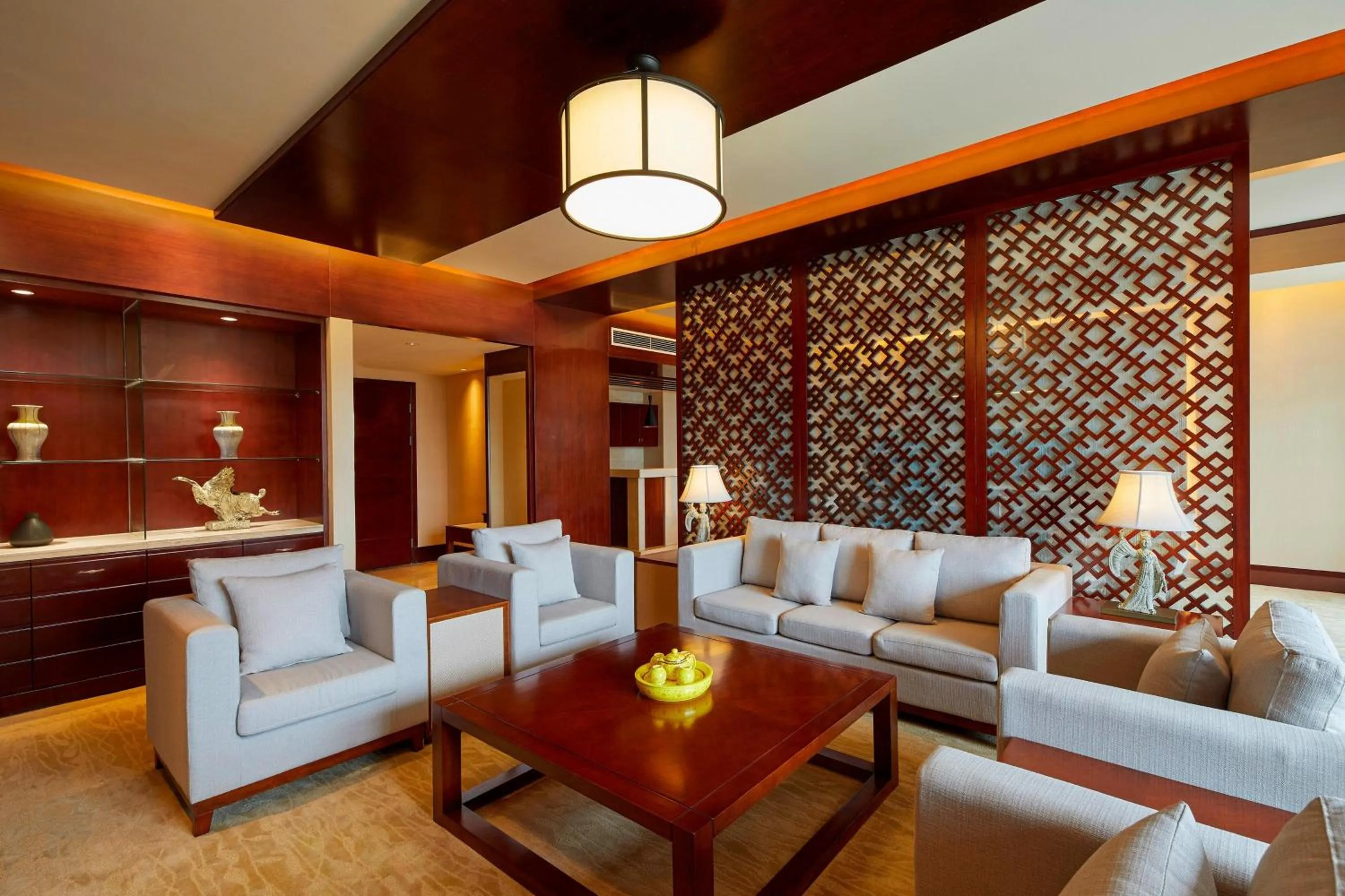 Living room in Four Points by Sheraton Danzhou