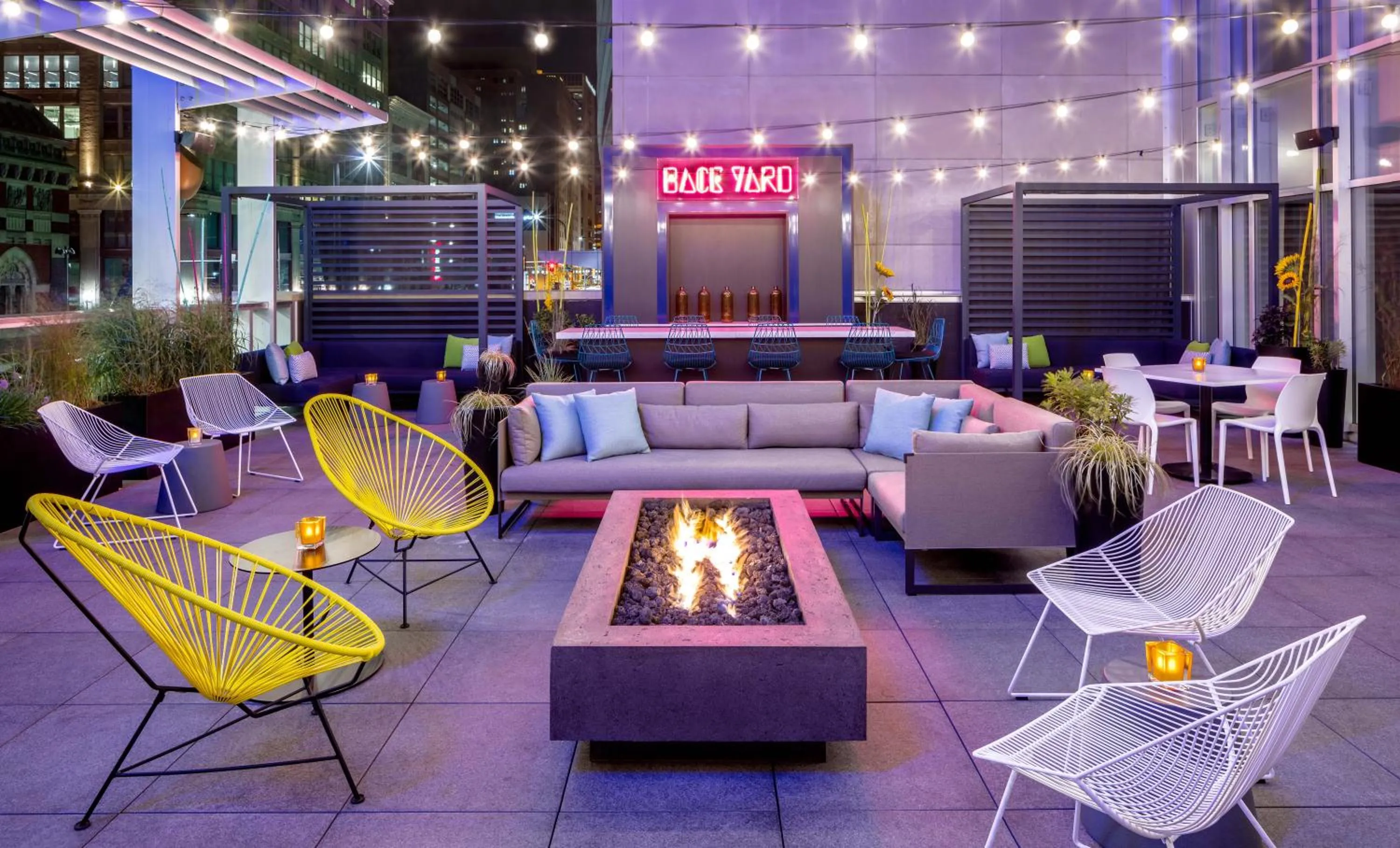 Patio in Aloft Philadelphia Downtown