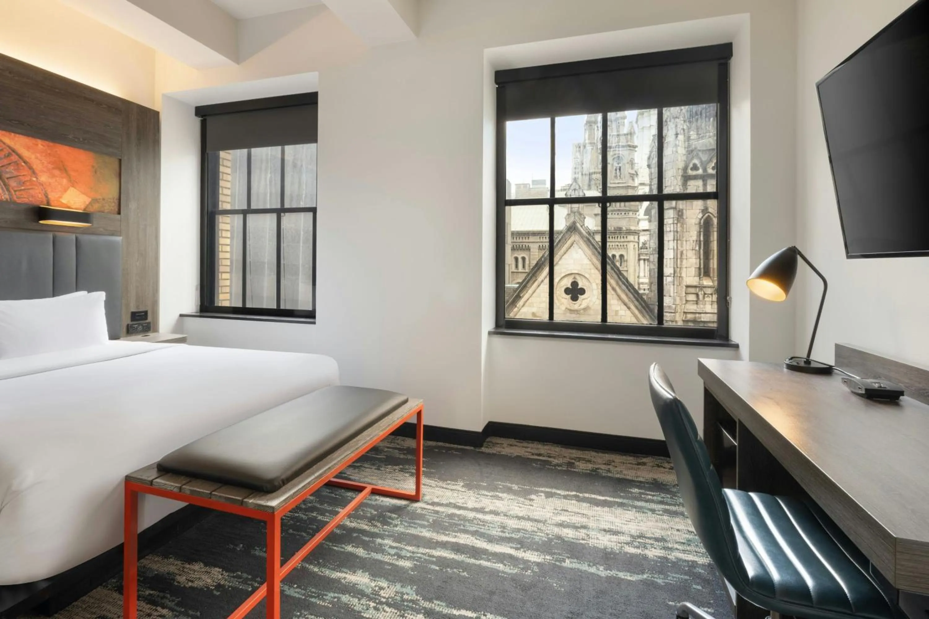 Photo of the whole room, Bed in Aloft Philadelphia Downtown