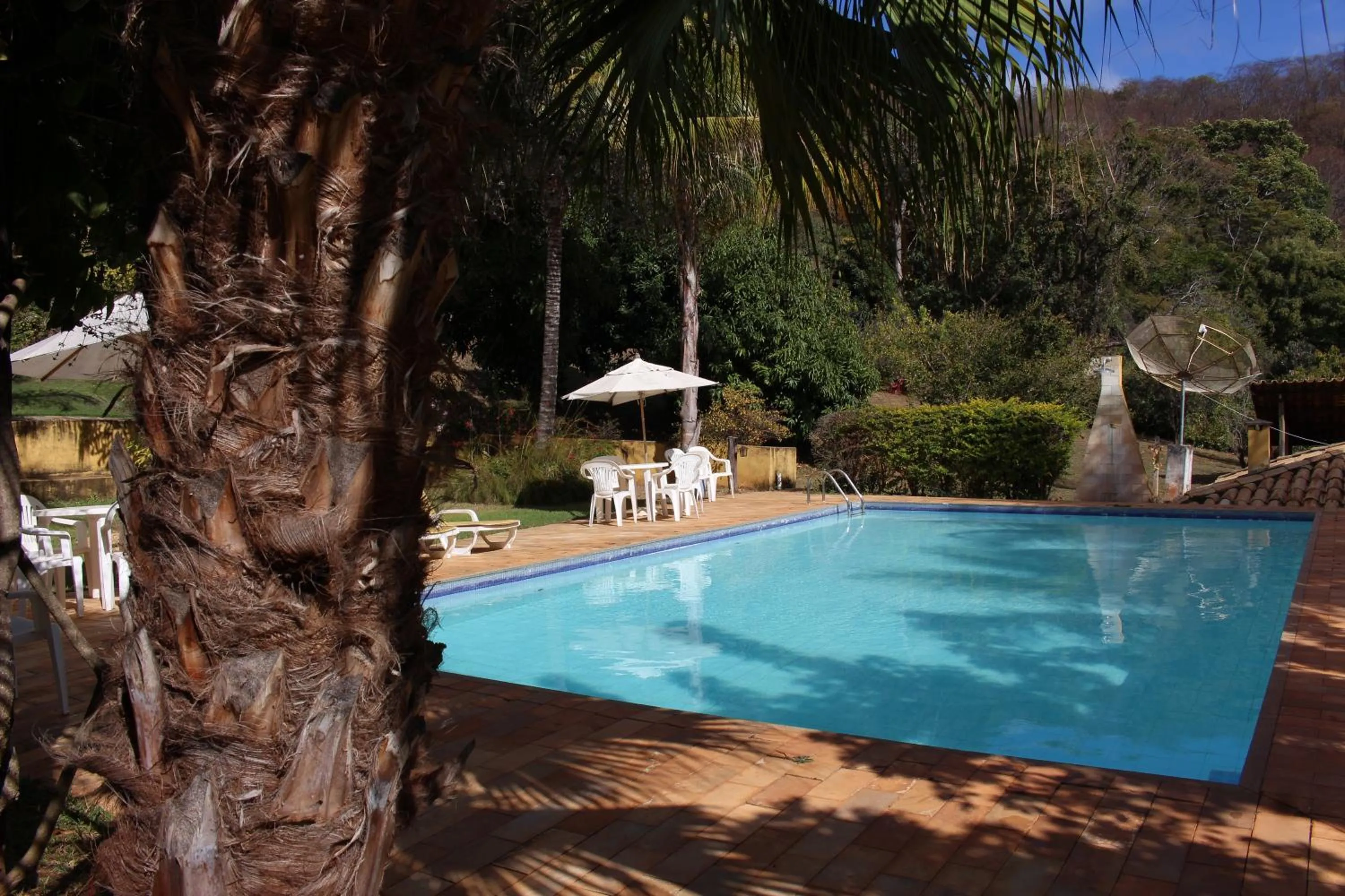 Swimming pool in Pousada Lapa Grande