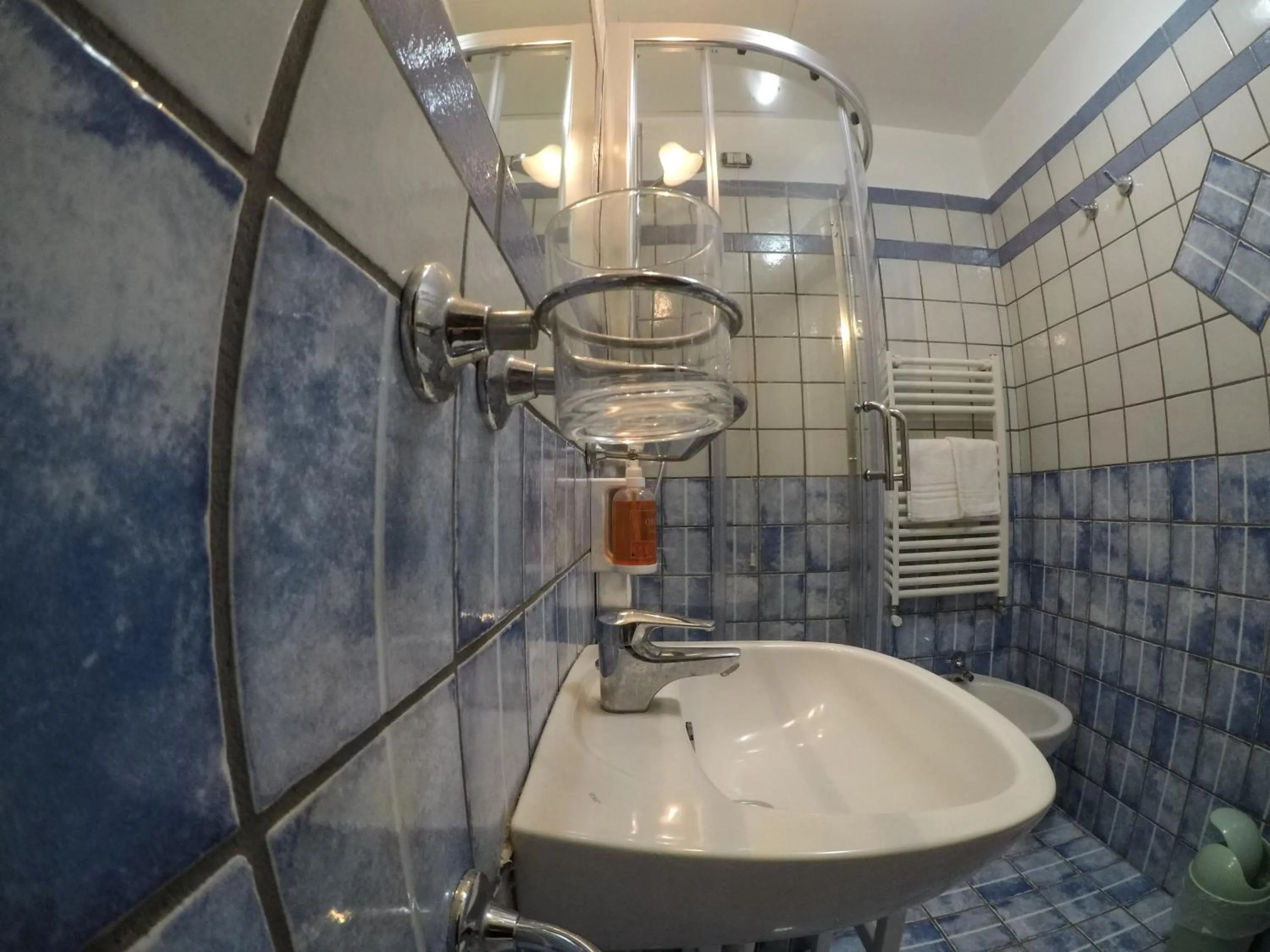 Bathroom in B&B Bonapace Portanolana