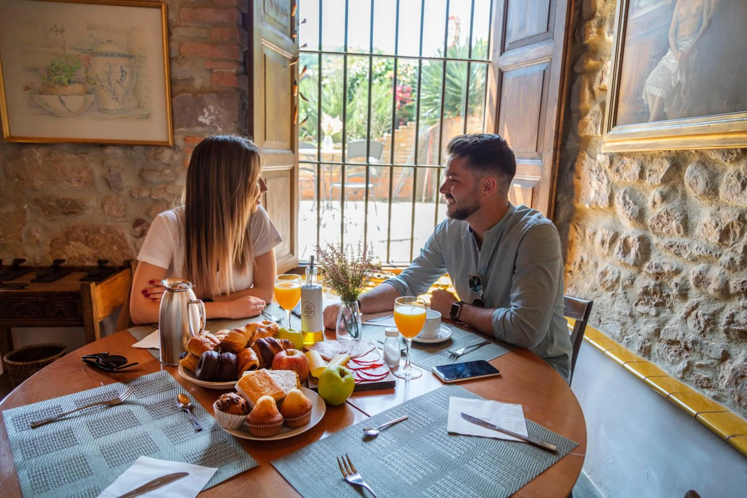 Food and drinks in La Casona de Hermosa
