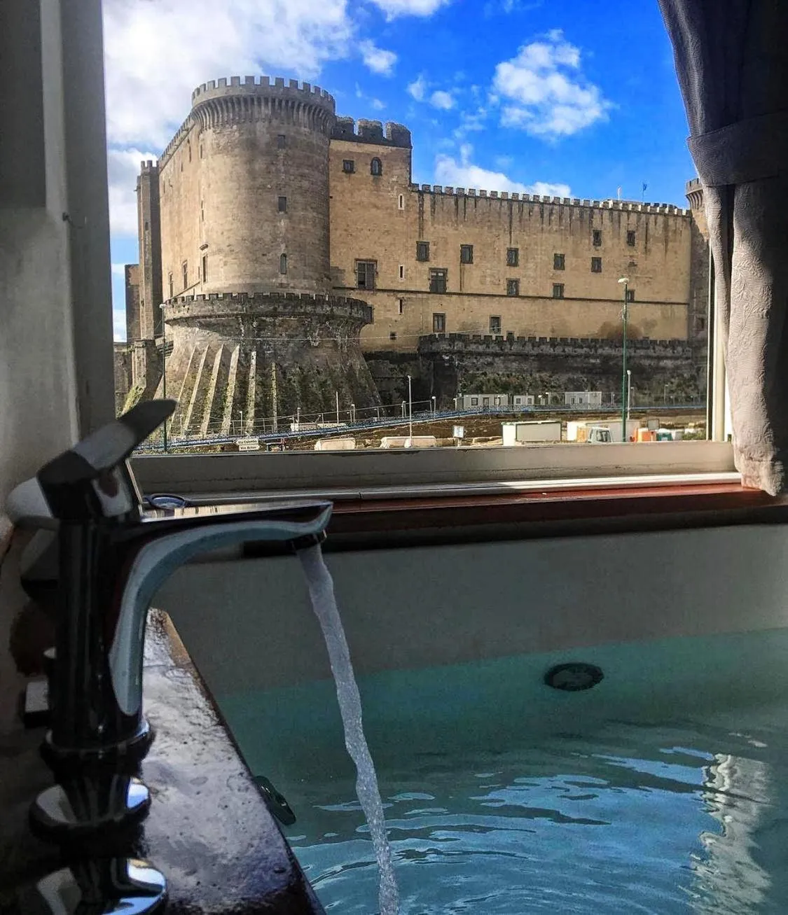 Property building in Covo Degli Angioini